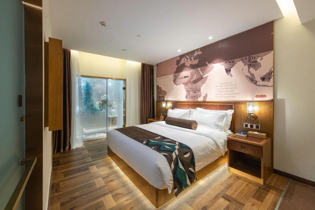 James Joyce Coffetei- Beijing Road Metro Station Pedestrian Street Branch 4* Canton