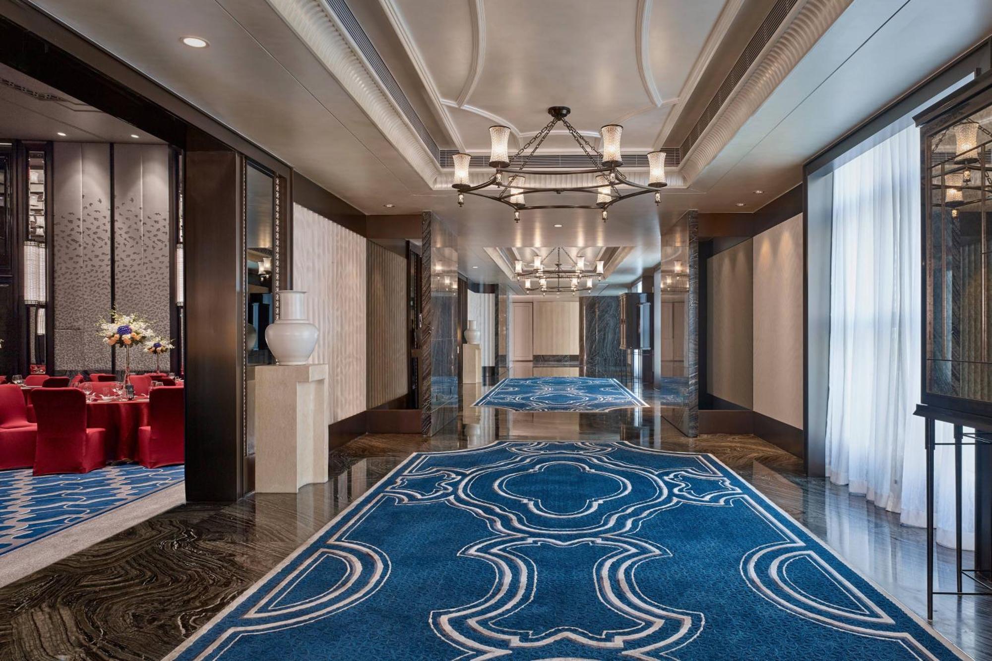 The Ritz-carlton, 5*