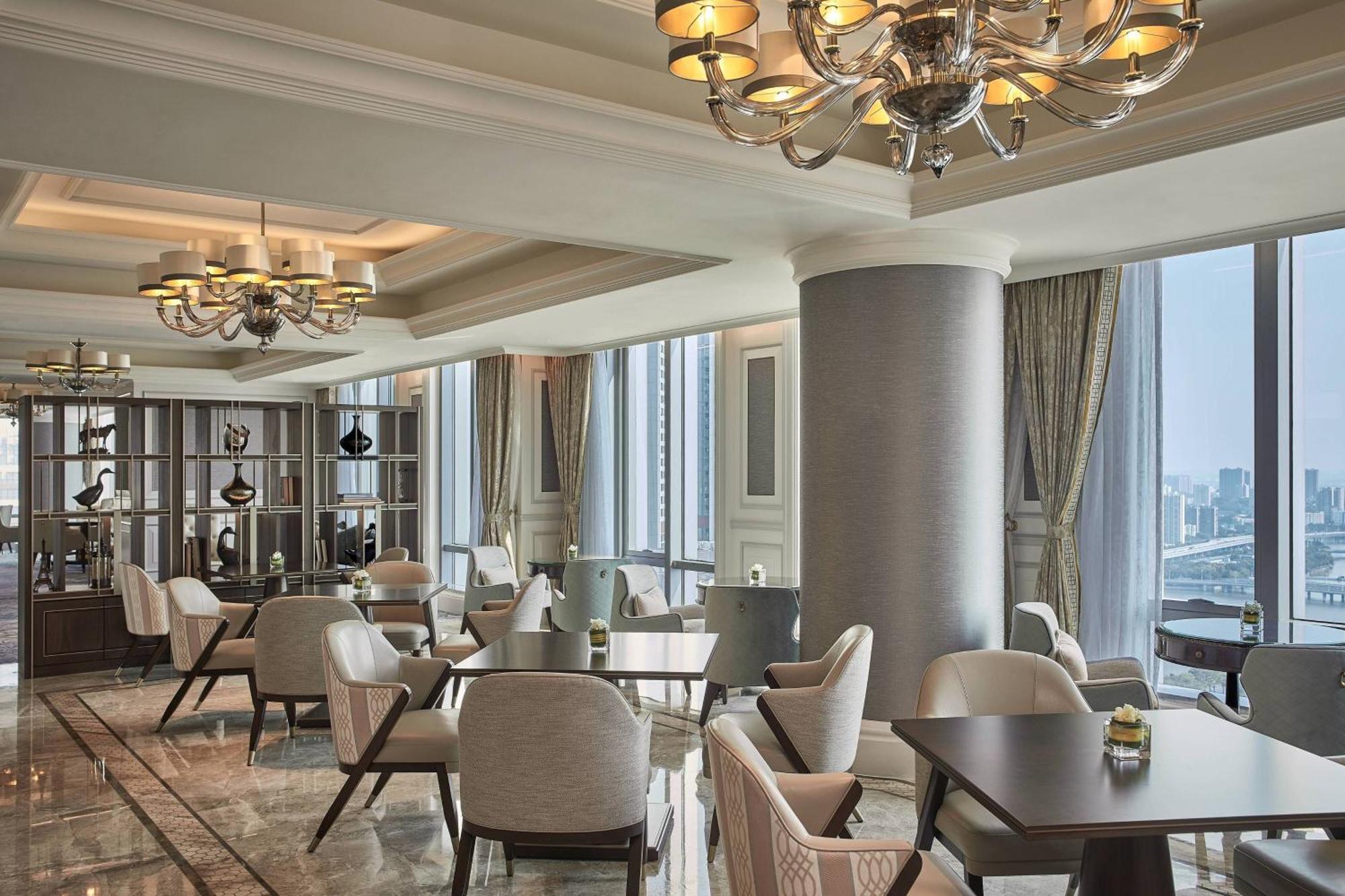 The Ritz-carlton, Hotel