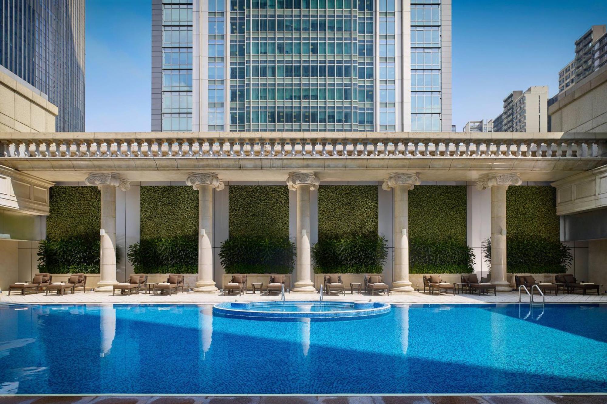 The Ritz-carlton, Hotel 5*