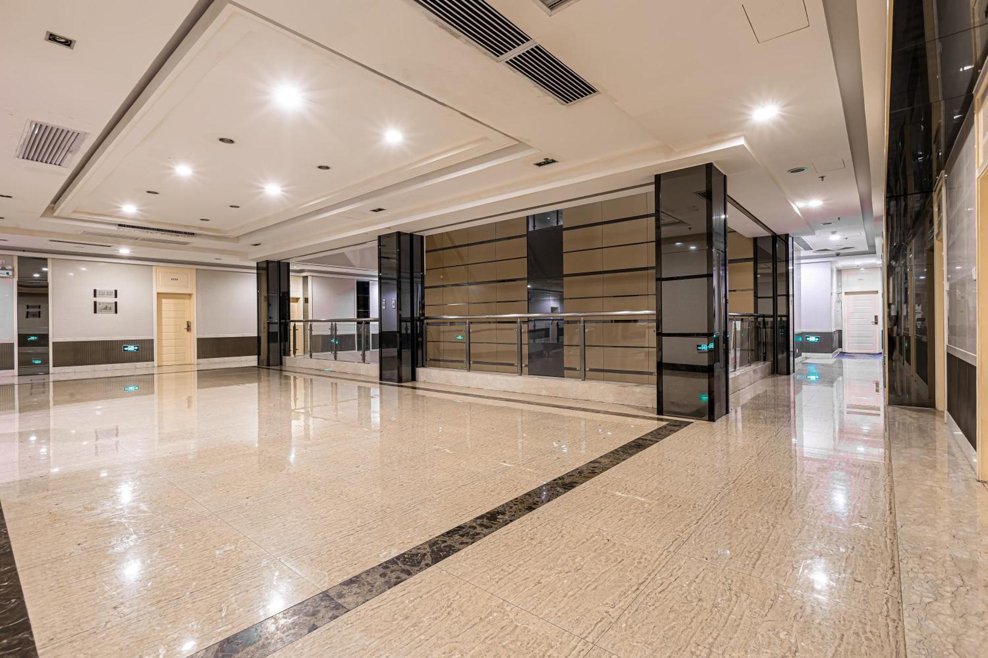 Aparthotel Waifiden Grand View Golden Palace - Free Shuttle Bus During The Fair 4*