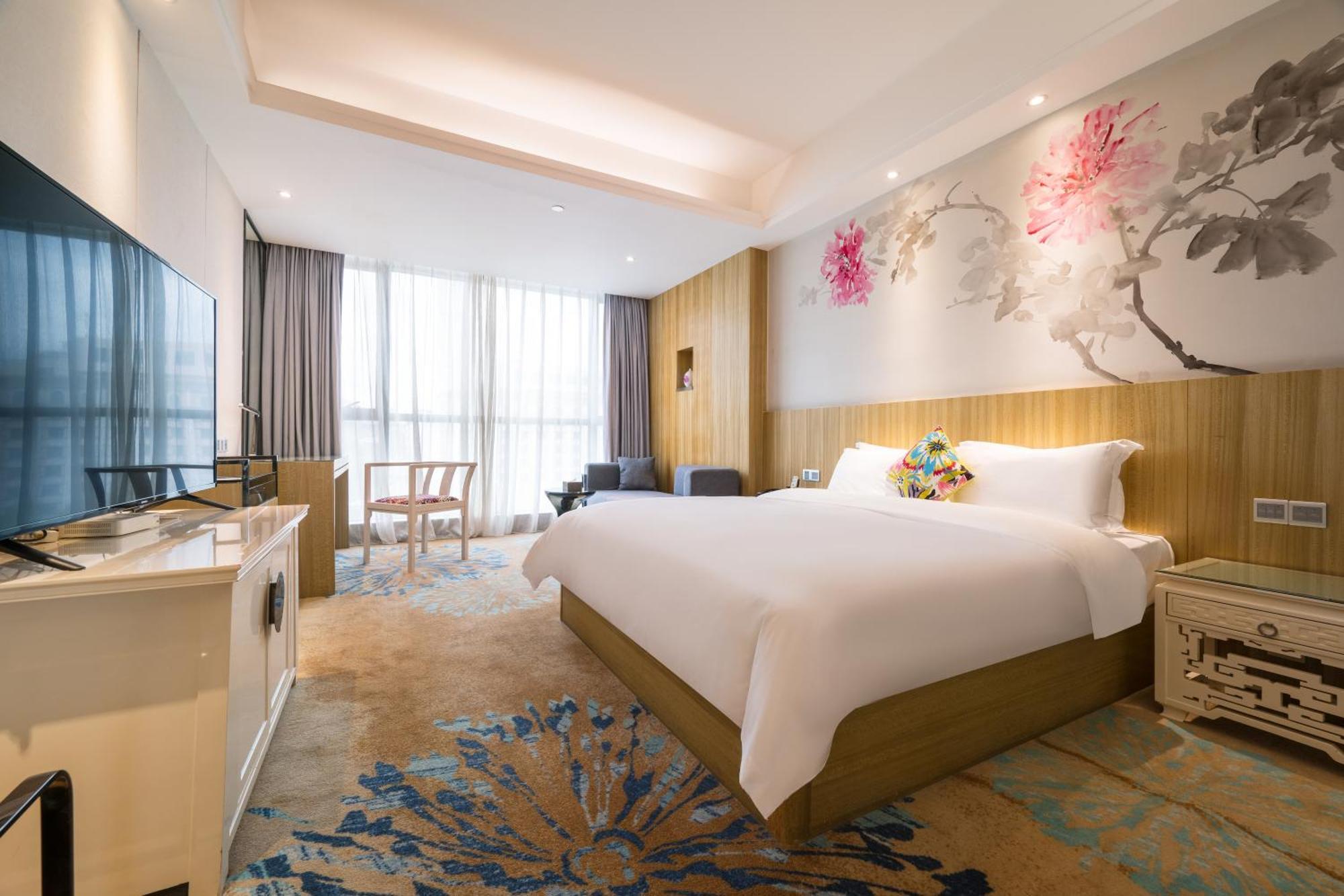 Hotel Paco Tаojin Metro - Free Shuttle Bus For Centen Fair 4*
