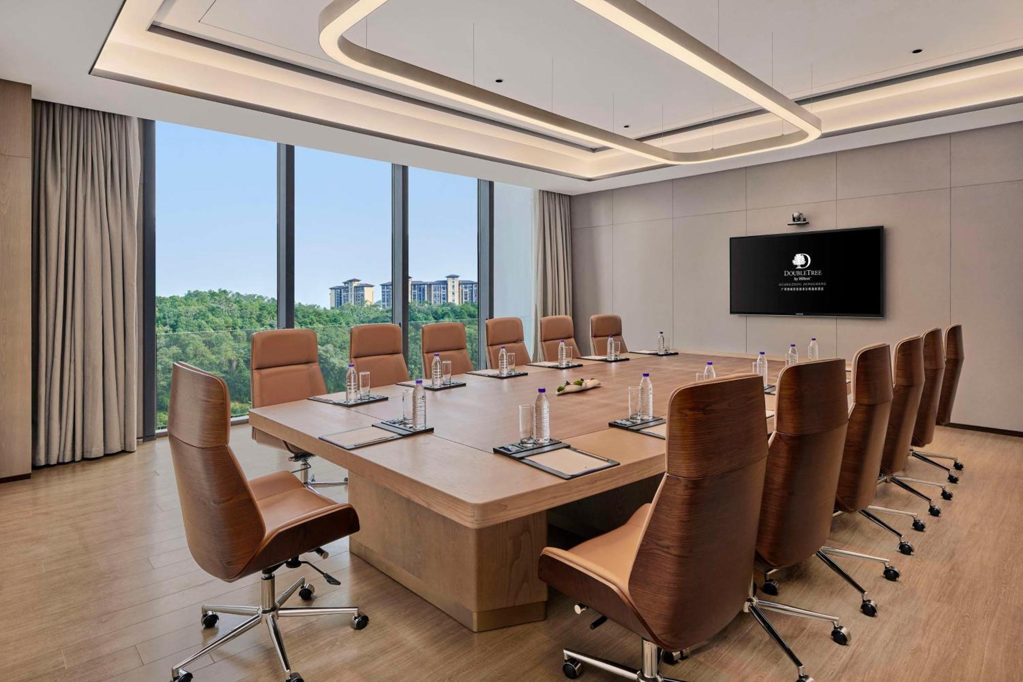Hotel Doubletree By Hilton Zengcheng 4*