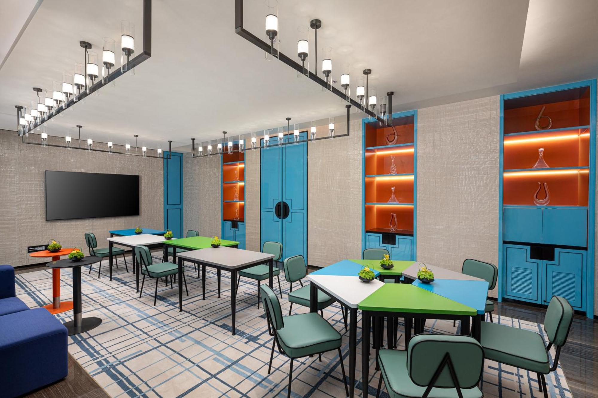 Indigo Haixinsha By Ihg - Free Shuttle Bus To Fair Complex During Fair Period 5* Guangzhou
