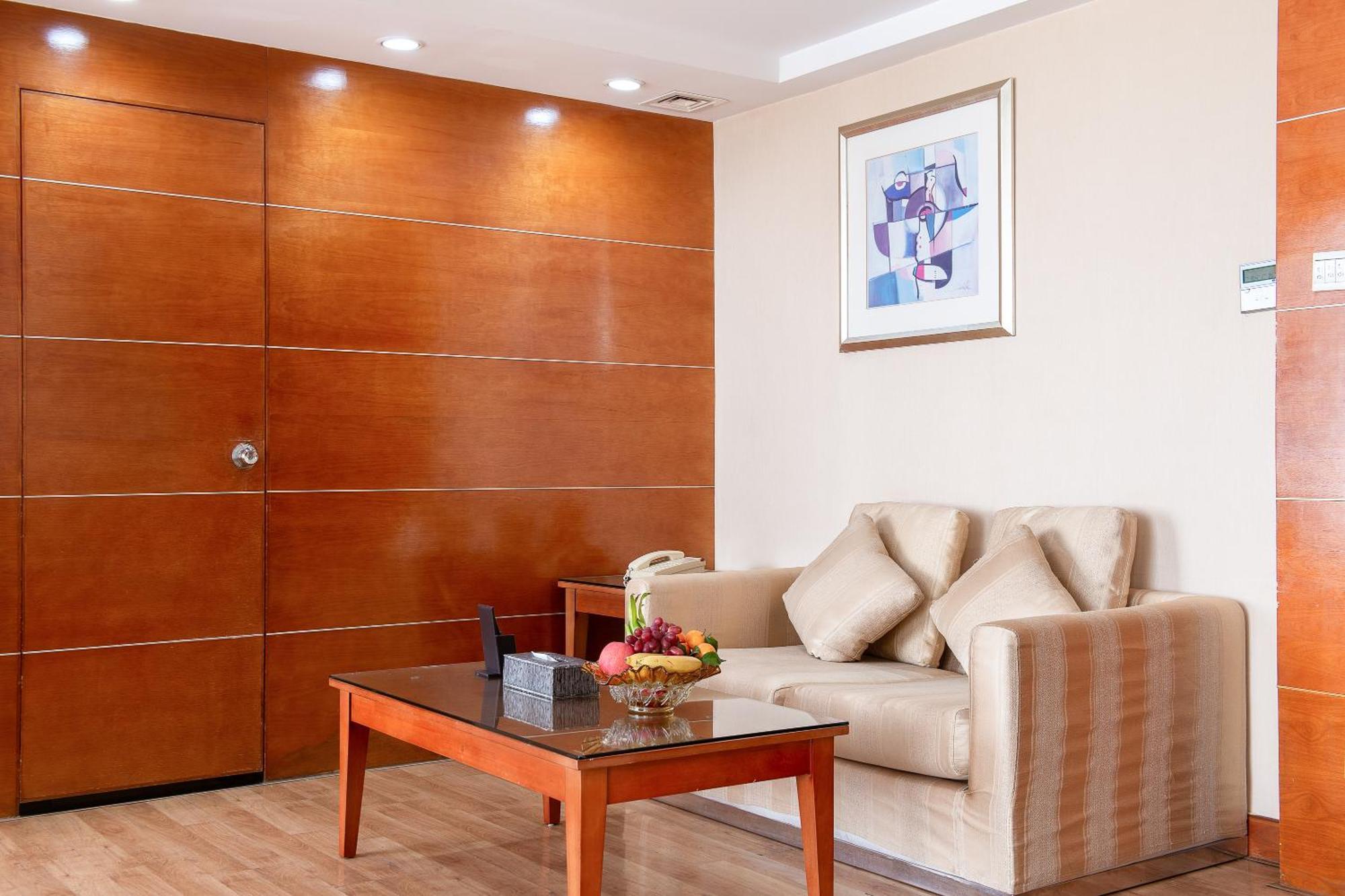Yihe Ouzhuang Hotel 4*