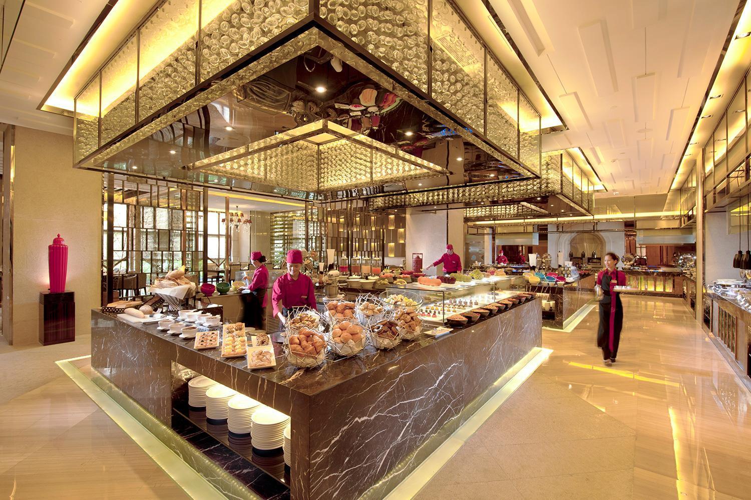 Hilton Baiyun - Free Shuttle For Fair Period, Close To Luhu Golf Club & Leather Market Hotel