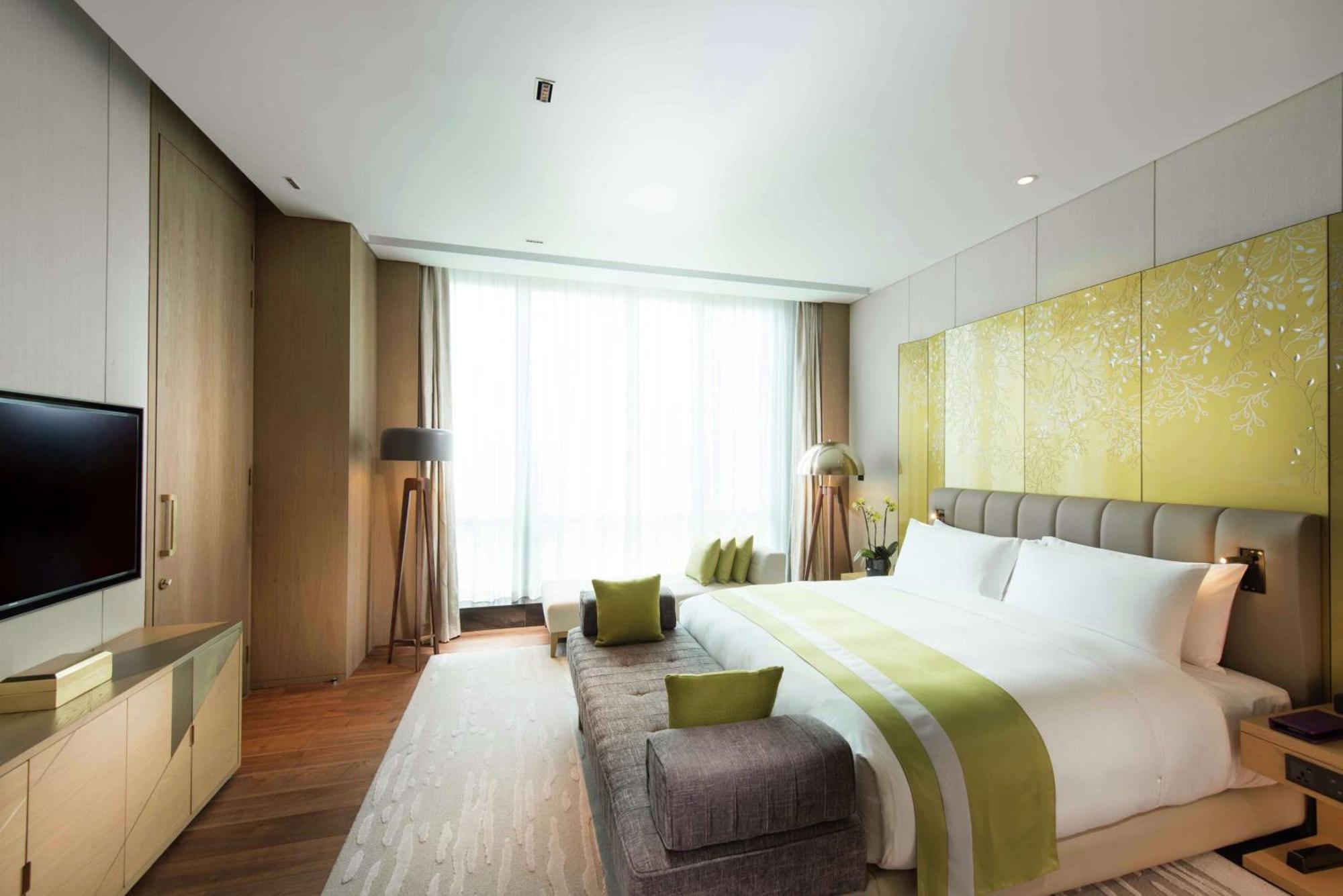 Conrad - Free Shuttle Between And Exhibition Center During Fair & Exhibitor Registration Counter Hotel 5*