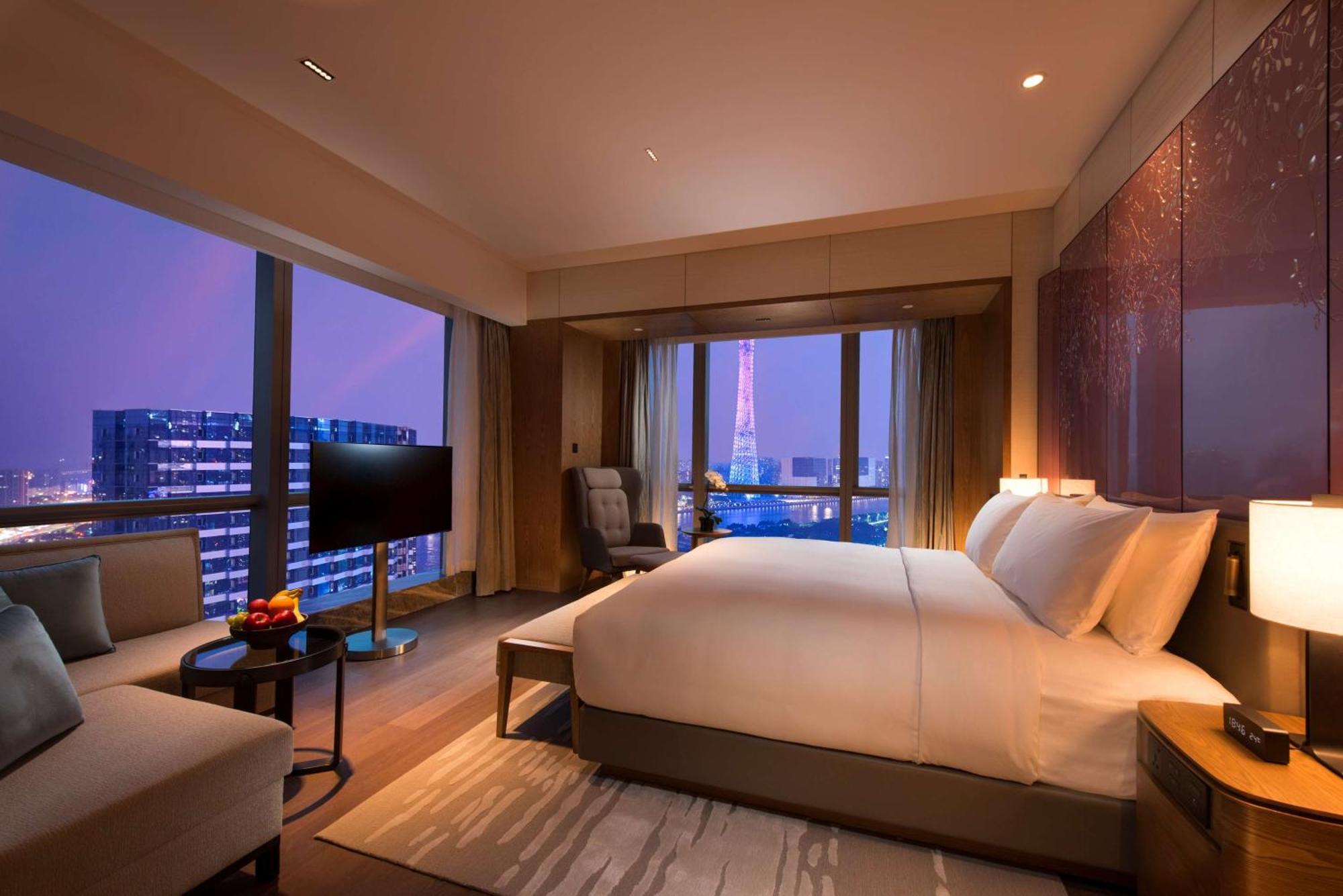 Hotel Conrad - Free Shuttle Between And Exhibition Center During Fair & Exhibitor Registration Counter 5*