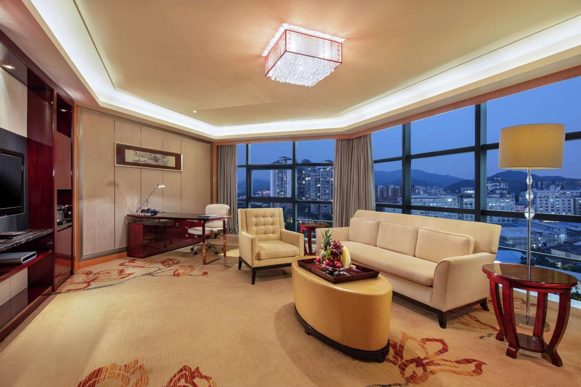 Hilton Baiyun - Free Shuttle For Fair Period, Close To Luhu Golf Club & Leather Market Hotel Guangzhou