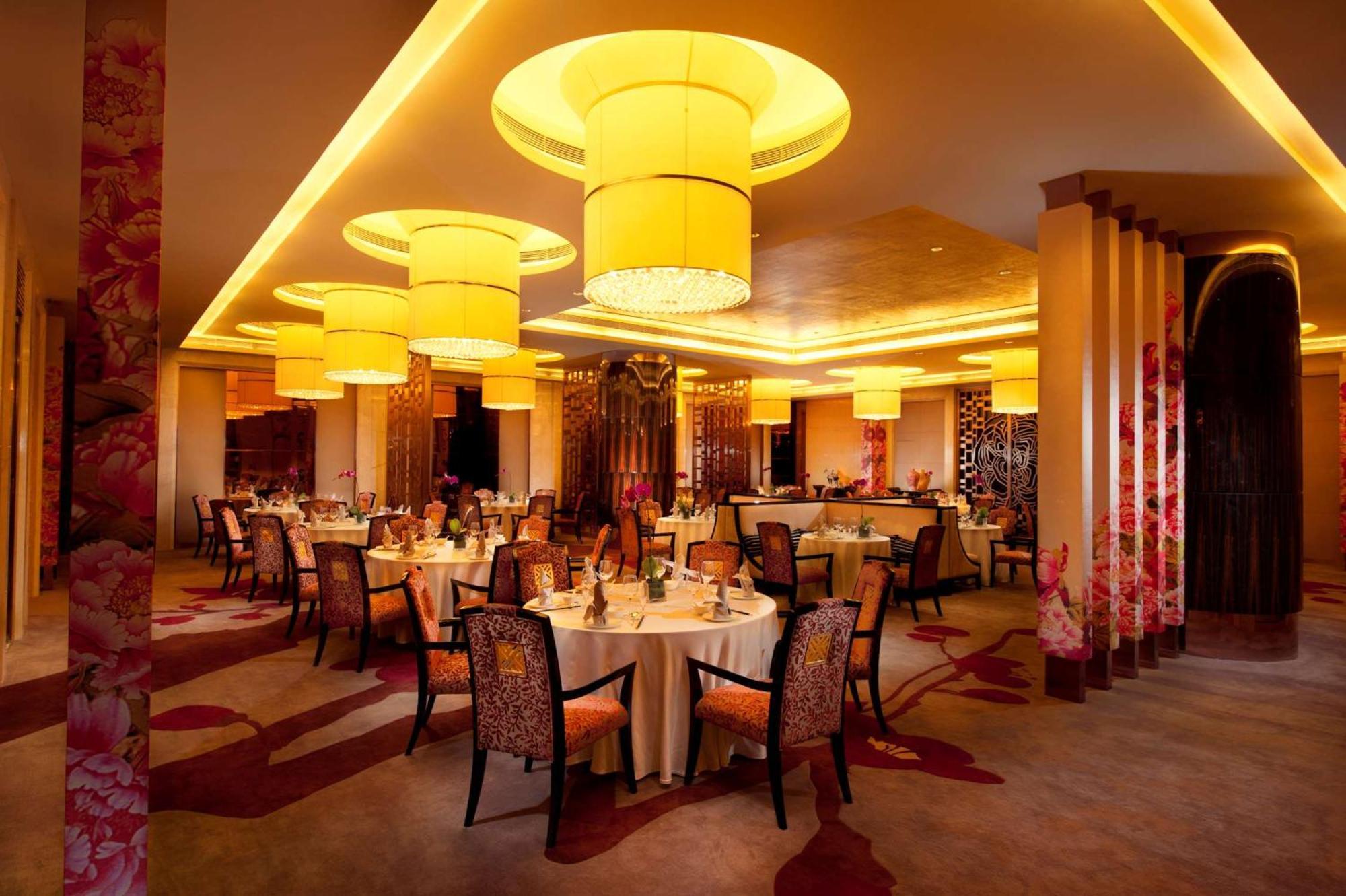 Hotel Hilton Baiyun - Free Shuttle For Fair Period, Close To Luhu Golf Club & Leather Market Guangzhou