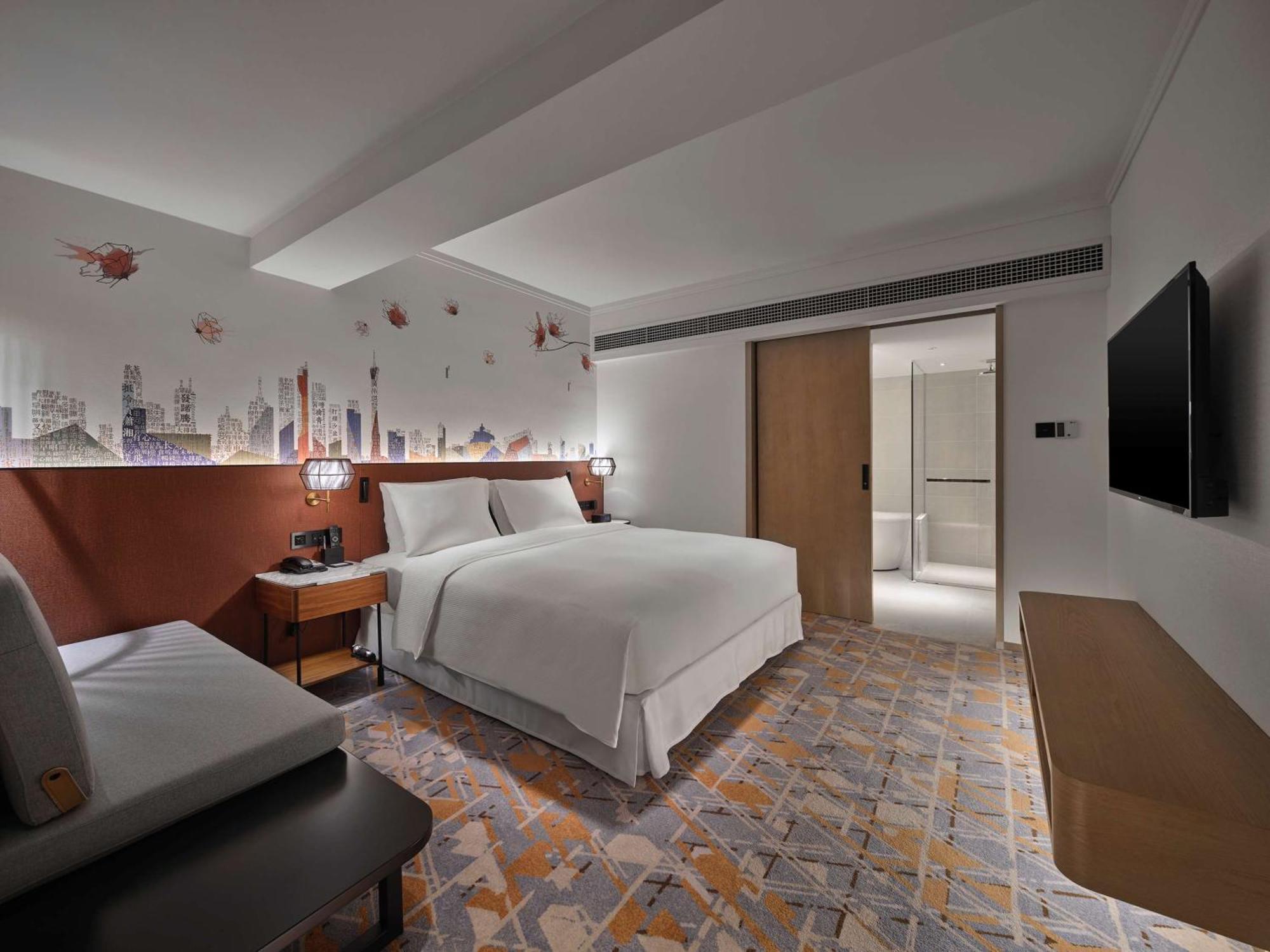 Hilton Garden Inn Guangzhou Tianhe - Free Shuttle Bus To Pazhou During Canton Fair Period And Buyers Registration Counter Available Hotel 4*