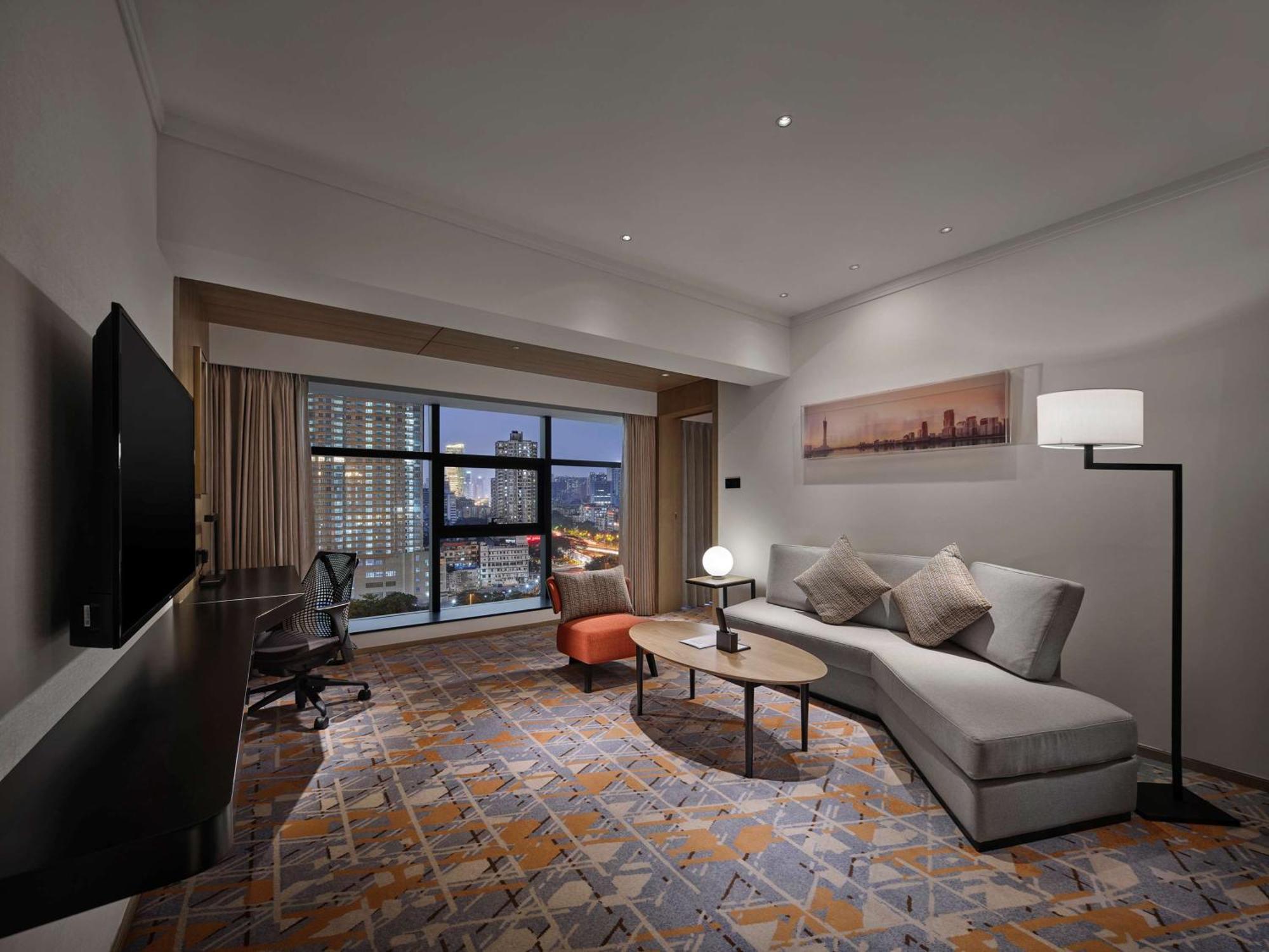 Hilton Garden Inn Guangzhou Tianhe - Free Shuttle Bus To Pazhou During Canton Fair Period And Buyers Registration Counter Available Hotel