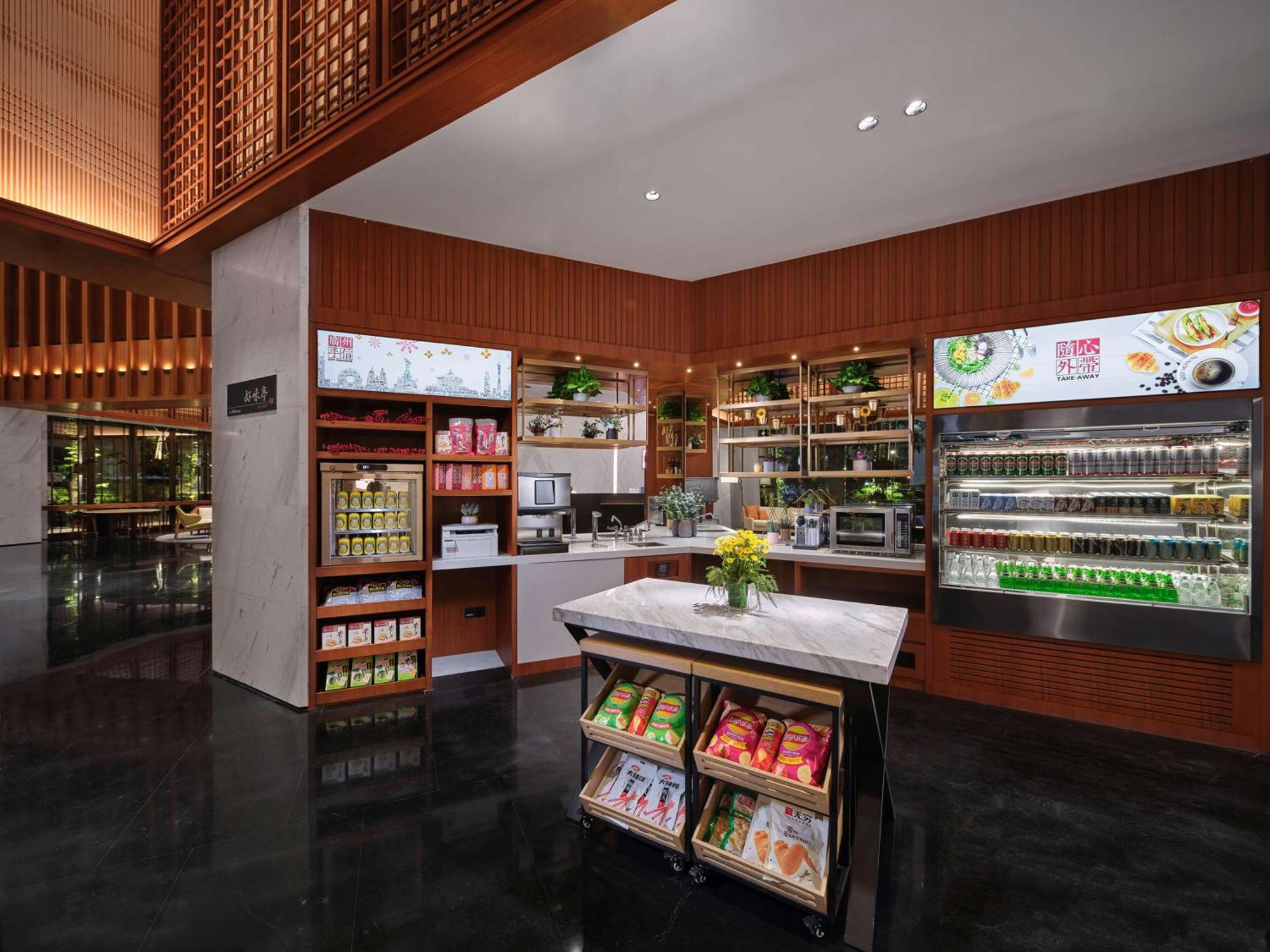Hilton Garden Inn Guangzhou Tianhe - Free Shuttle Bus To Pazhou During Canton Fair Period And Buyers Registration Counter Available Hotel Guangzhou
