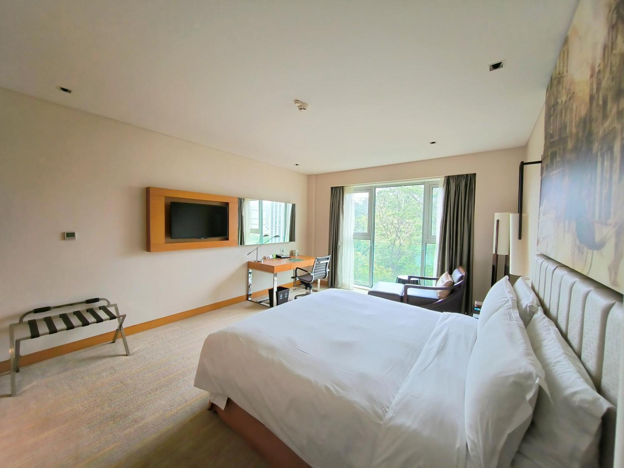 Hotel Junluxe Science City-free Shuttle Bus Service To Fair