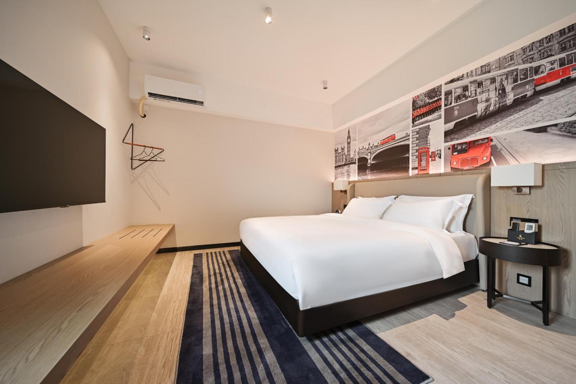 Livetour Luogang Science Hotel 3*