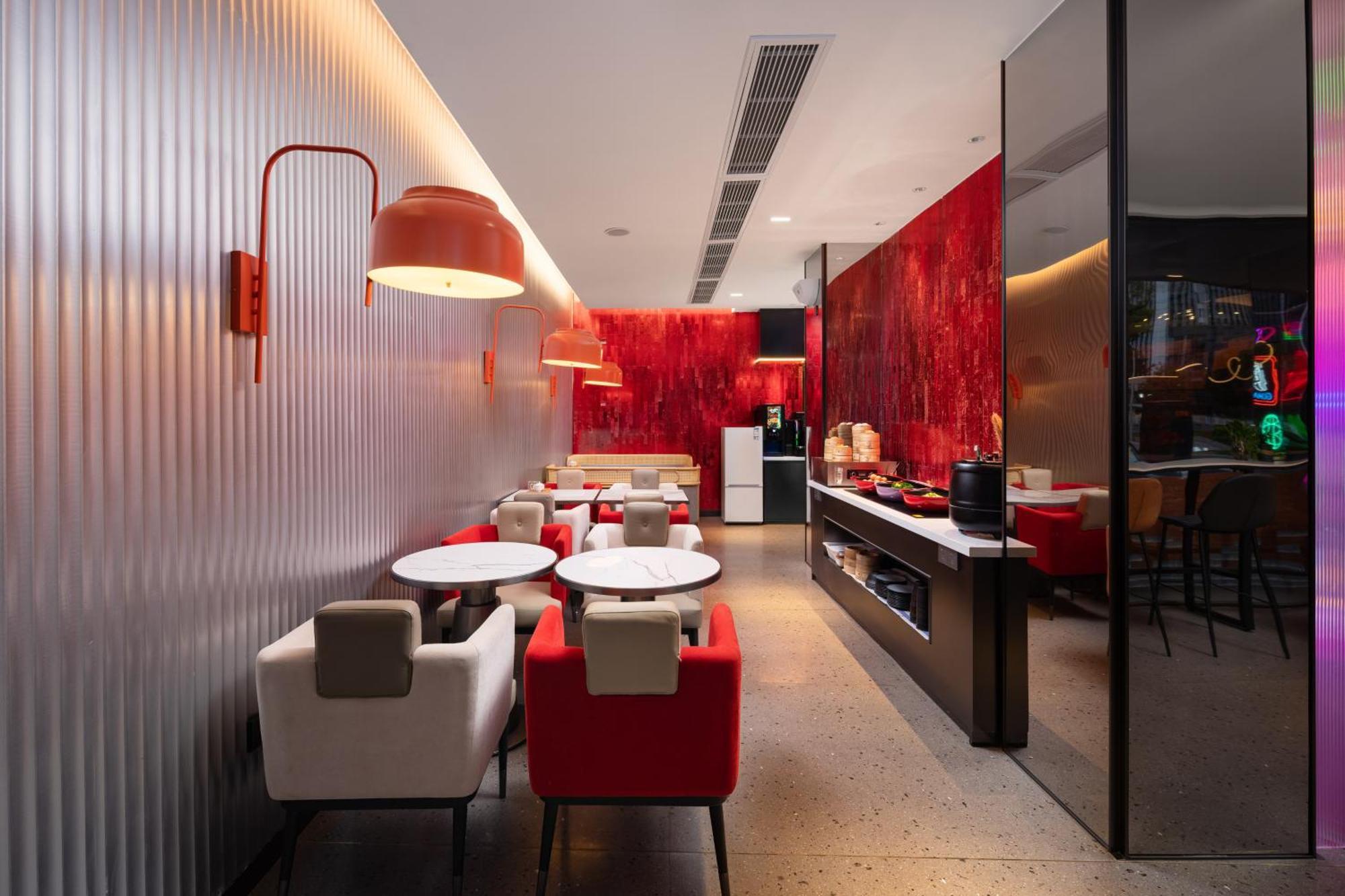 From K Huan Kai Tiyuxi Metro Station Hotel 4*