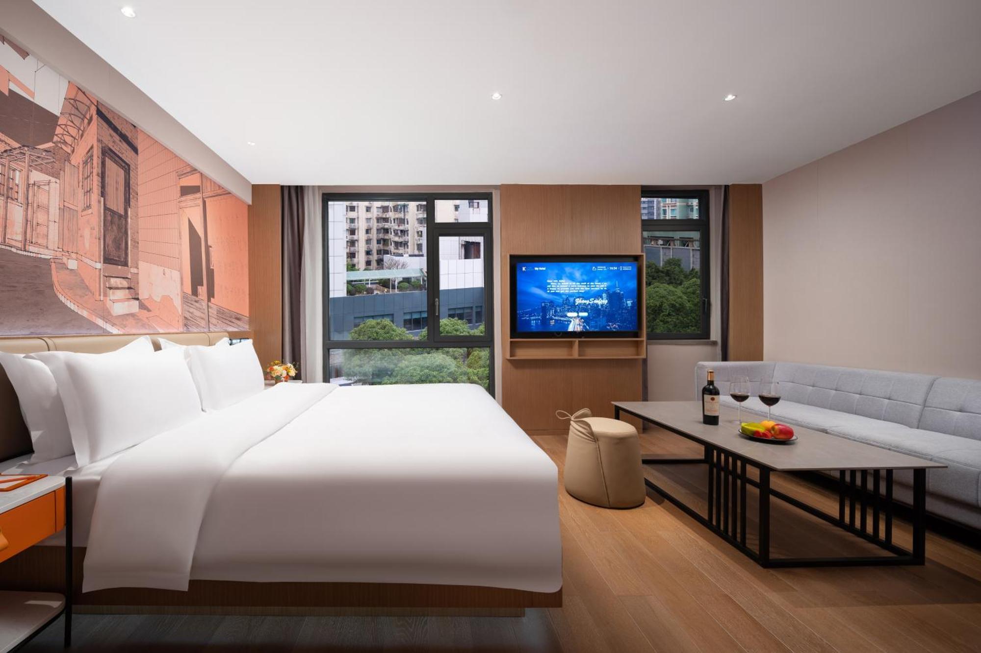 From K Huan Kai Tiyuxi Metro Station Hotel