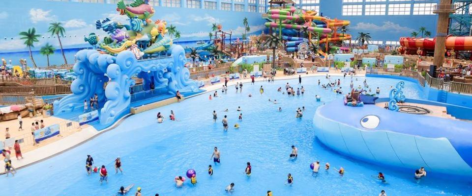 Baiyun Airport Mehood Liz Free Shuttle Bus To The 137th Fair Complex & Official Registration Agency Hotel 4*