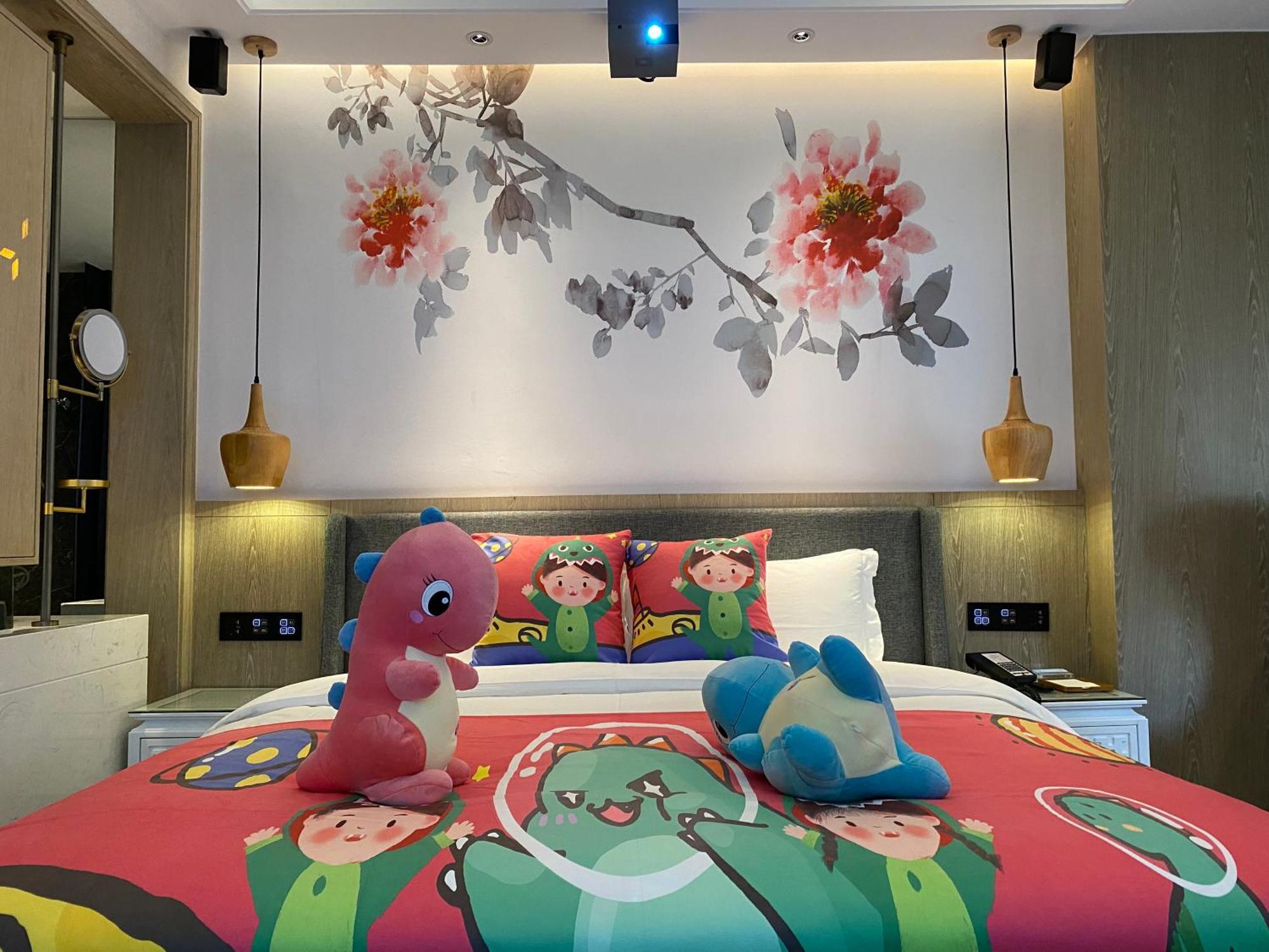 Paco Tower Pazhou-free Shuttle Bus For Fair Hotel