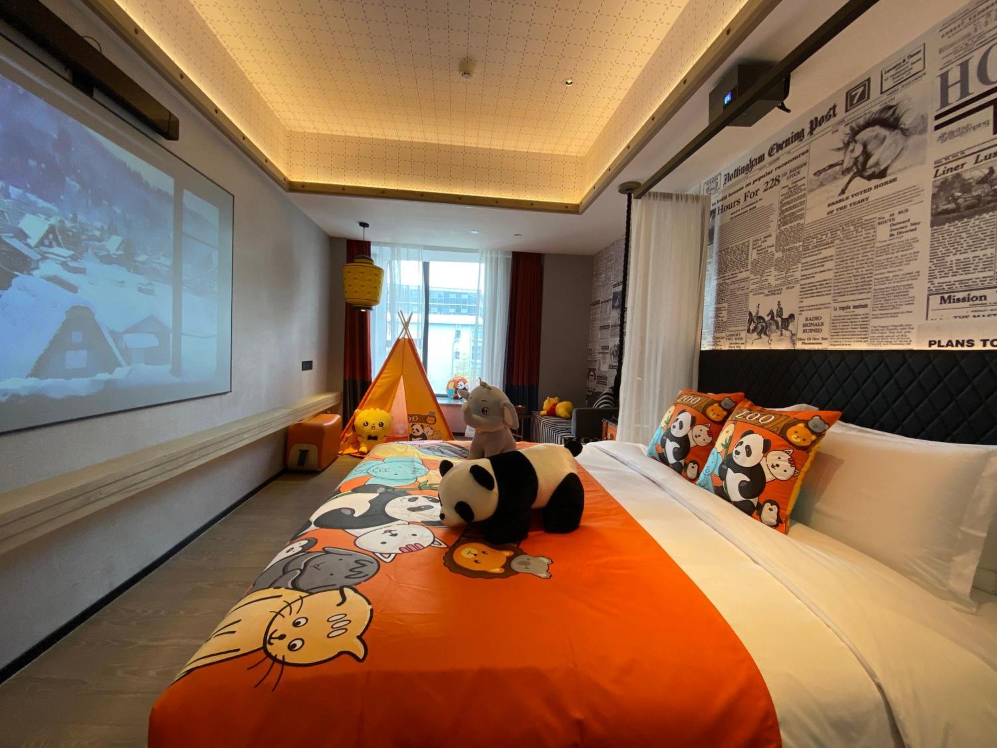 Paco Tower Pazhou-free Shuttle Bus For Fair Hotel 4*