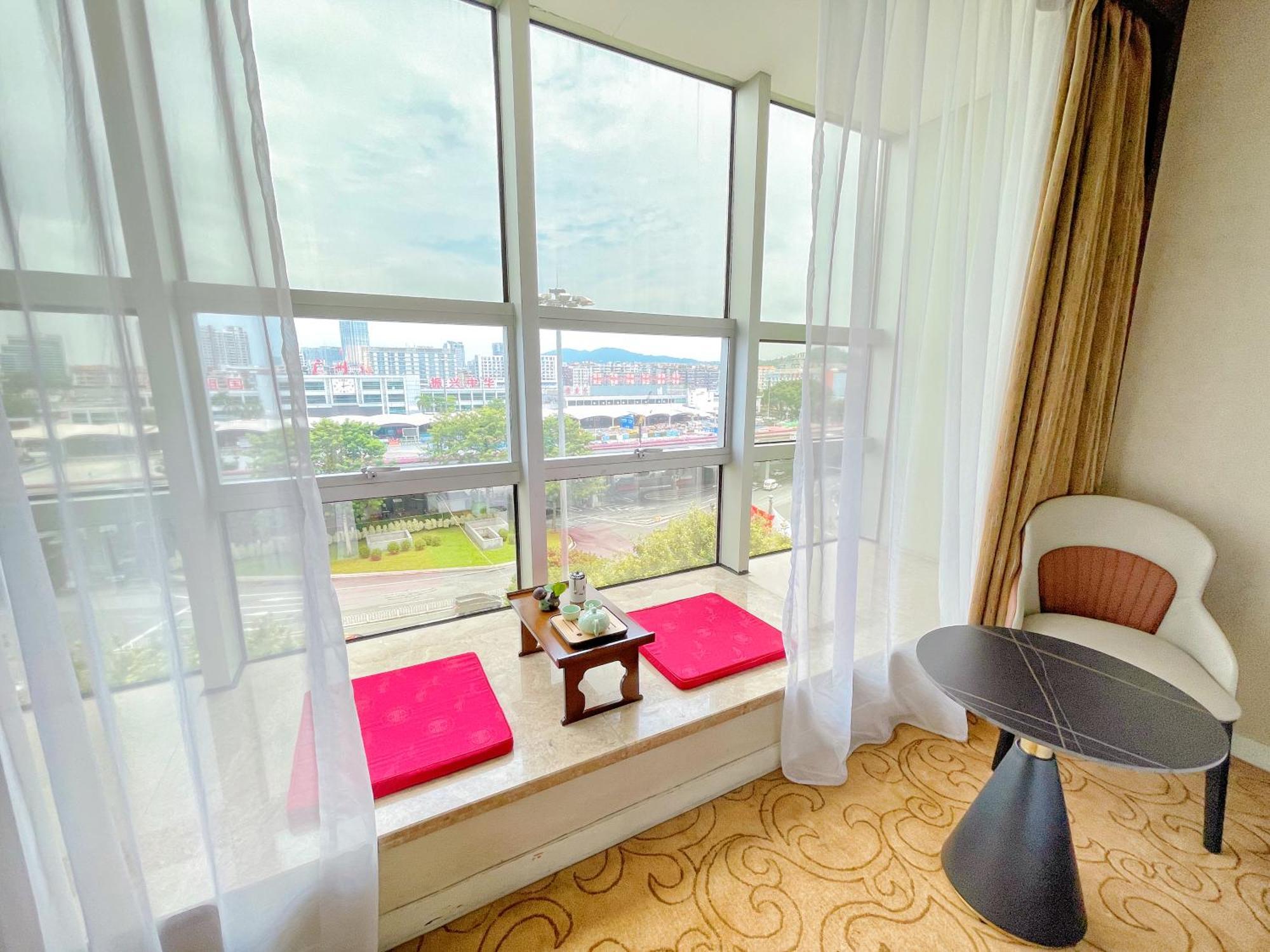Hotel Liuhua 4*