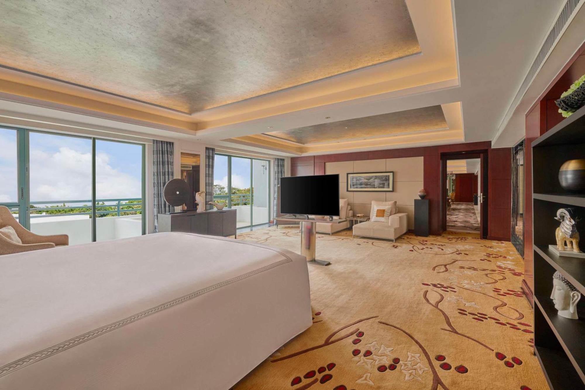 Hilton Science City, Free Shuttle Bus During Fair Guangzhou