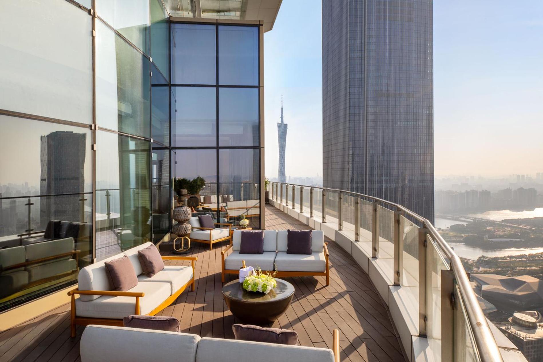 Hotel Jumeirah Guangzhou-complimentary Shuttle Bus To Fair Complex Canton