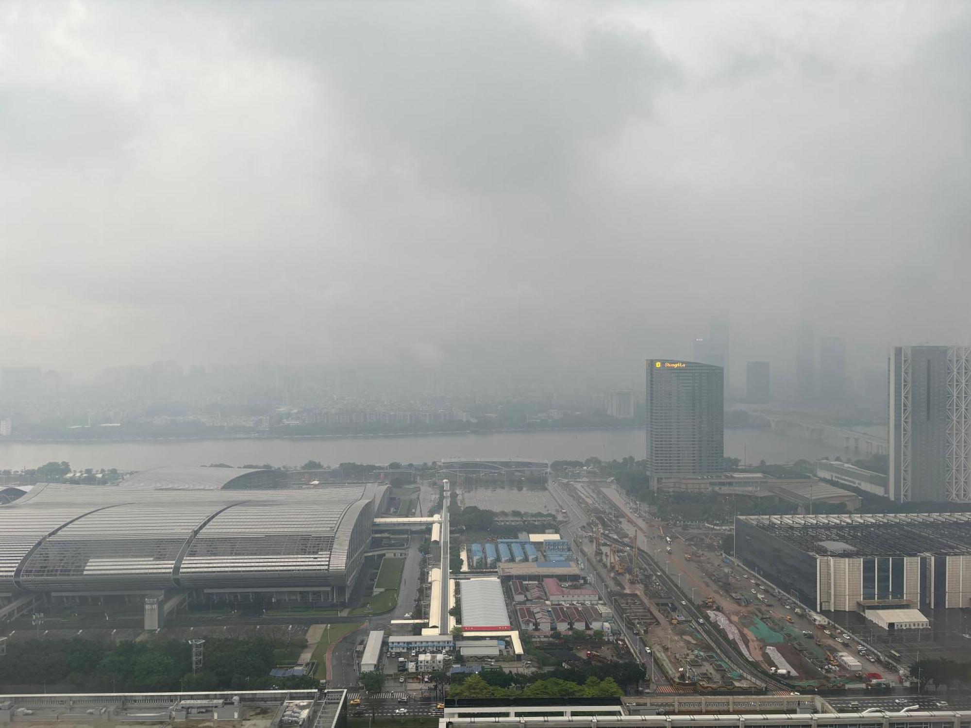 City Pazhou Apartment *