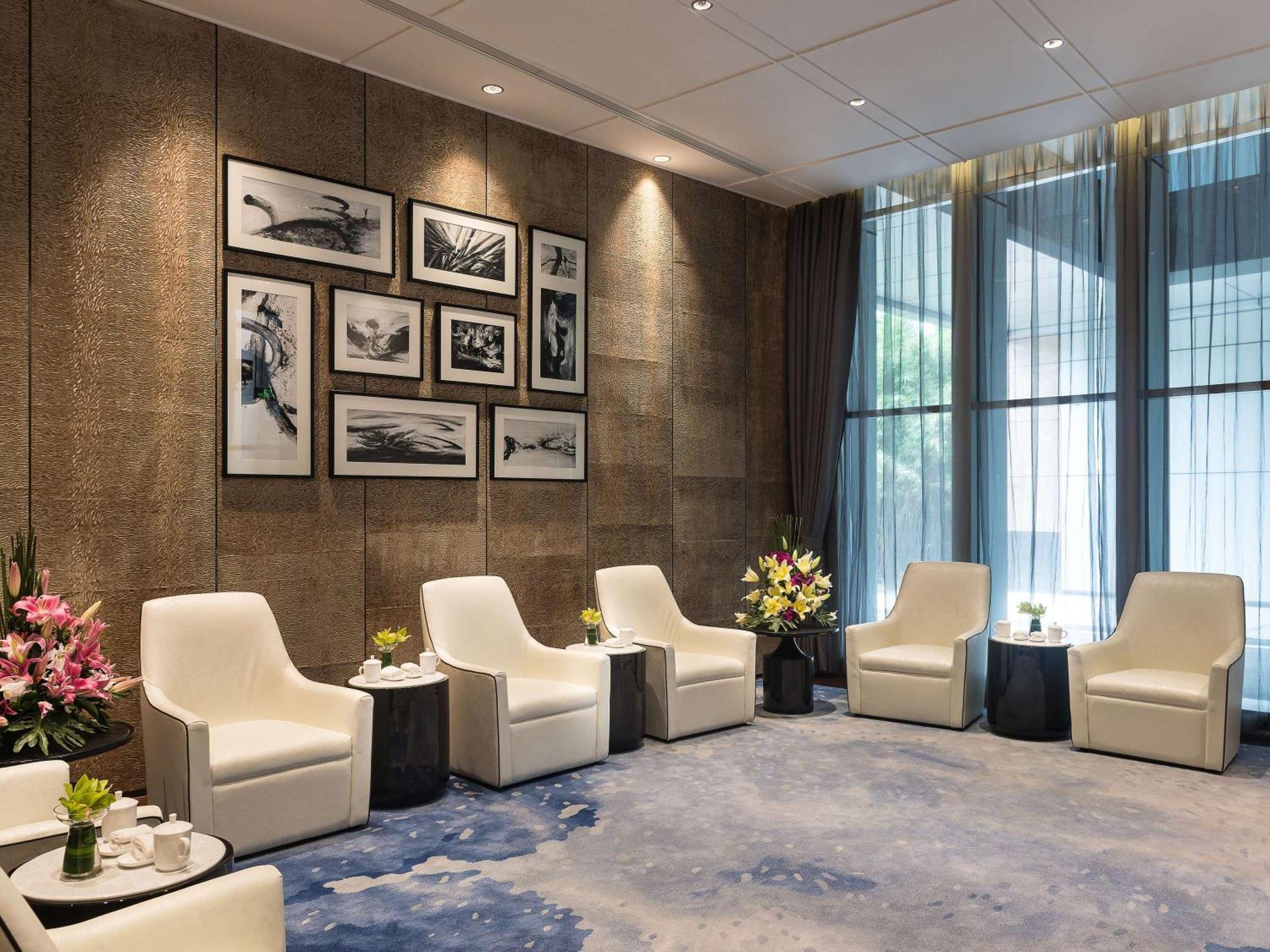 Pullman Baiyun Airport - Free Shuttle Bus & Official Registration Agency During Fair Guangzhou