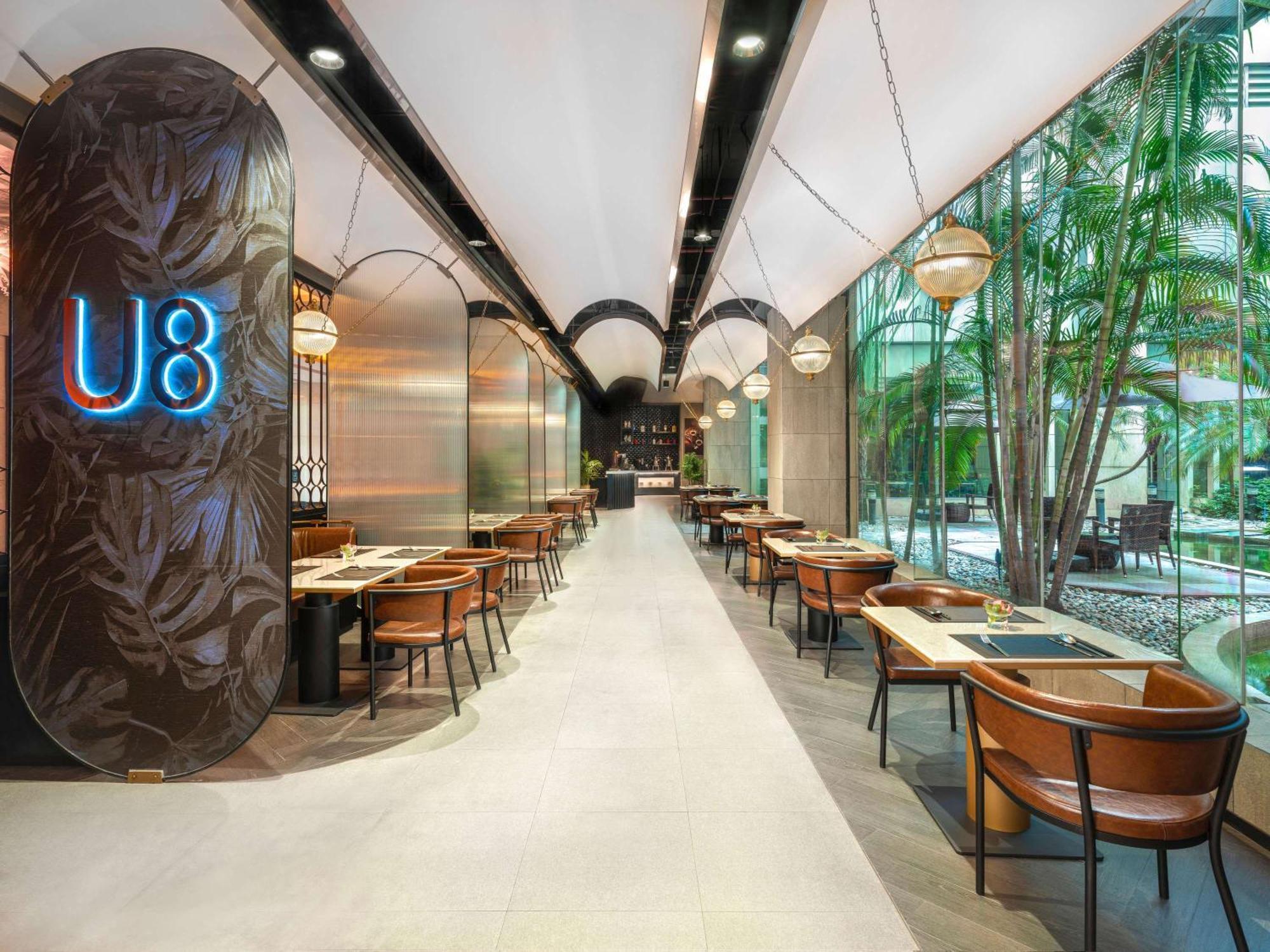 Pullman Baiyun Airport - Free Shuttle Bus & Official Registration Agency During Fair 5* Guangzhou