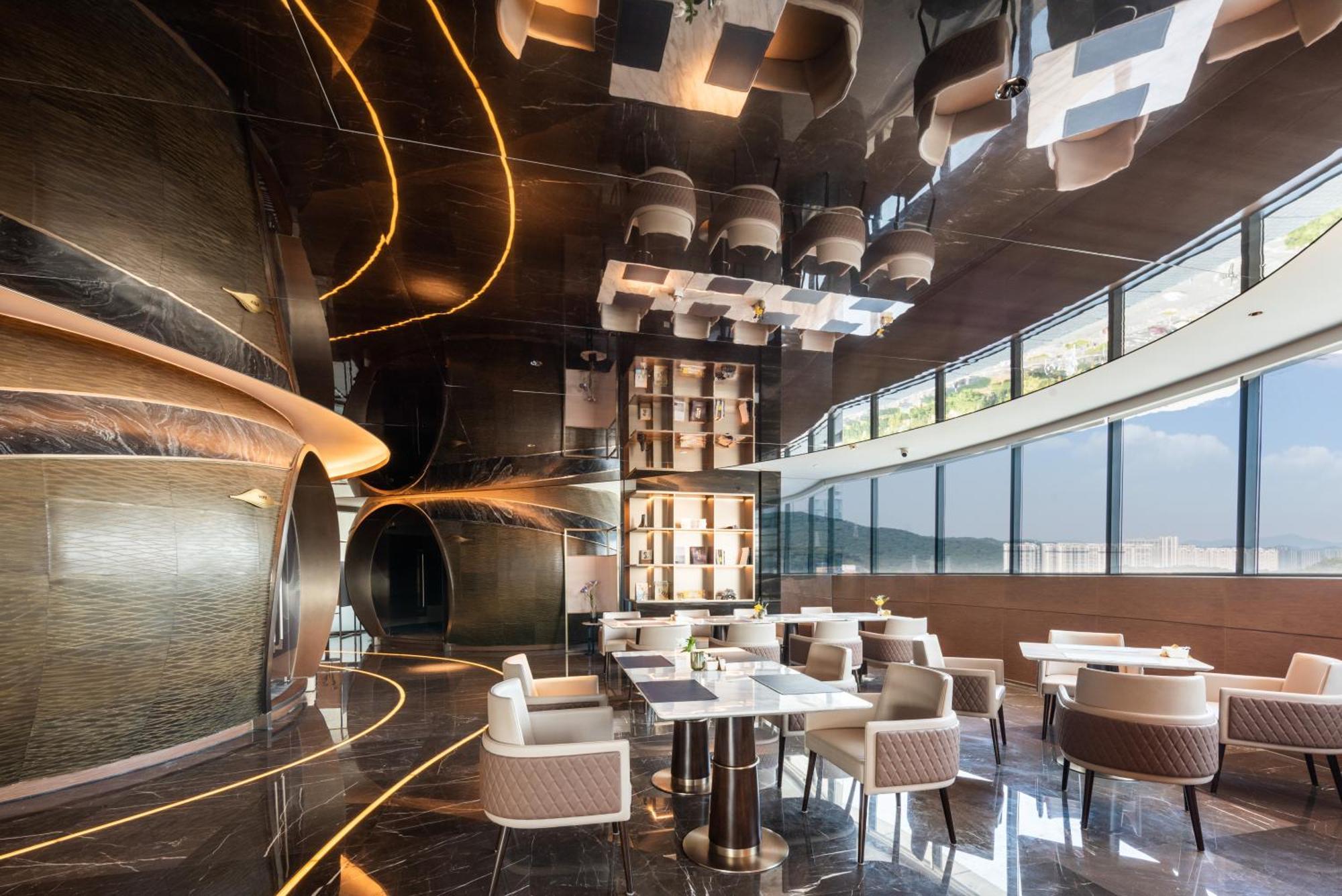 Banana S Design Hotel 3*