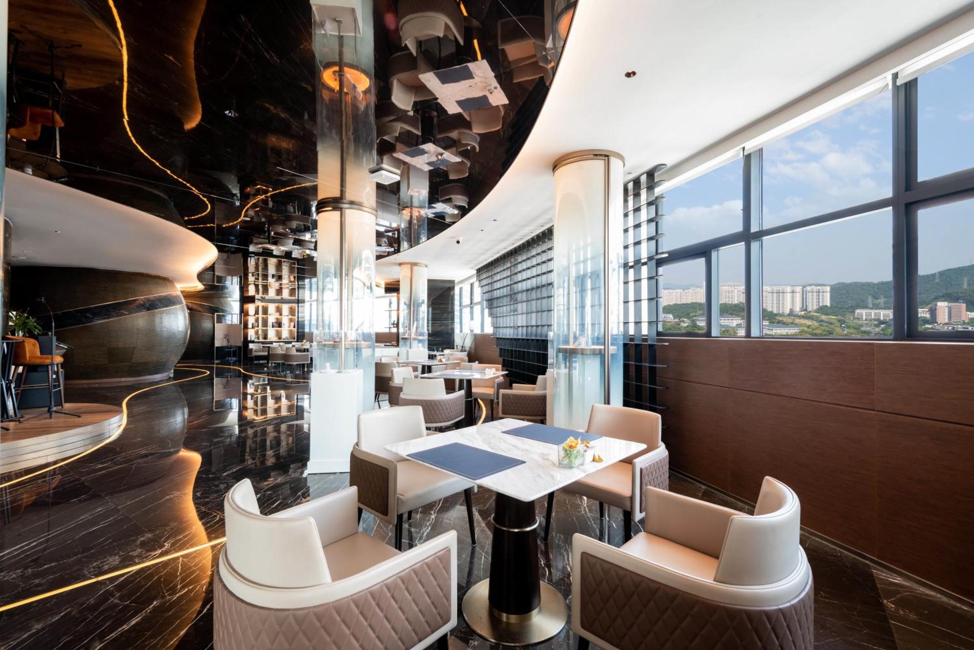 Banana S Design Hotel 3*