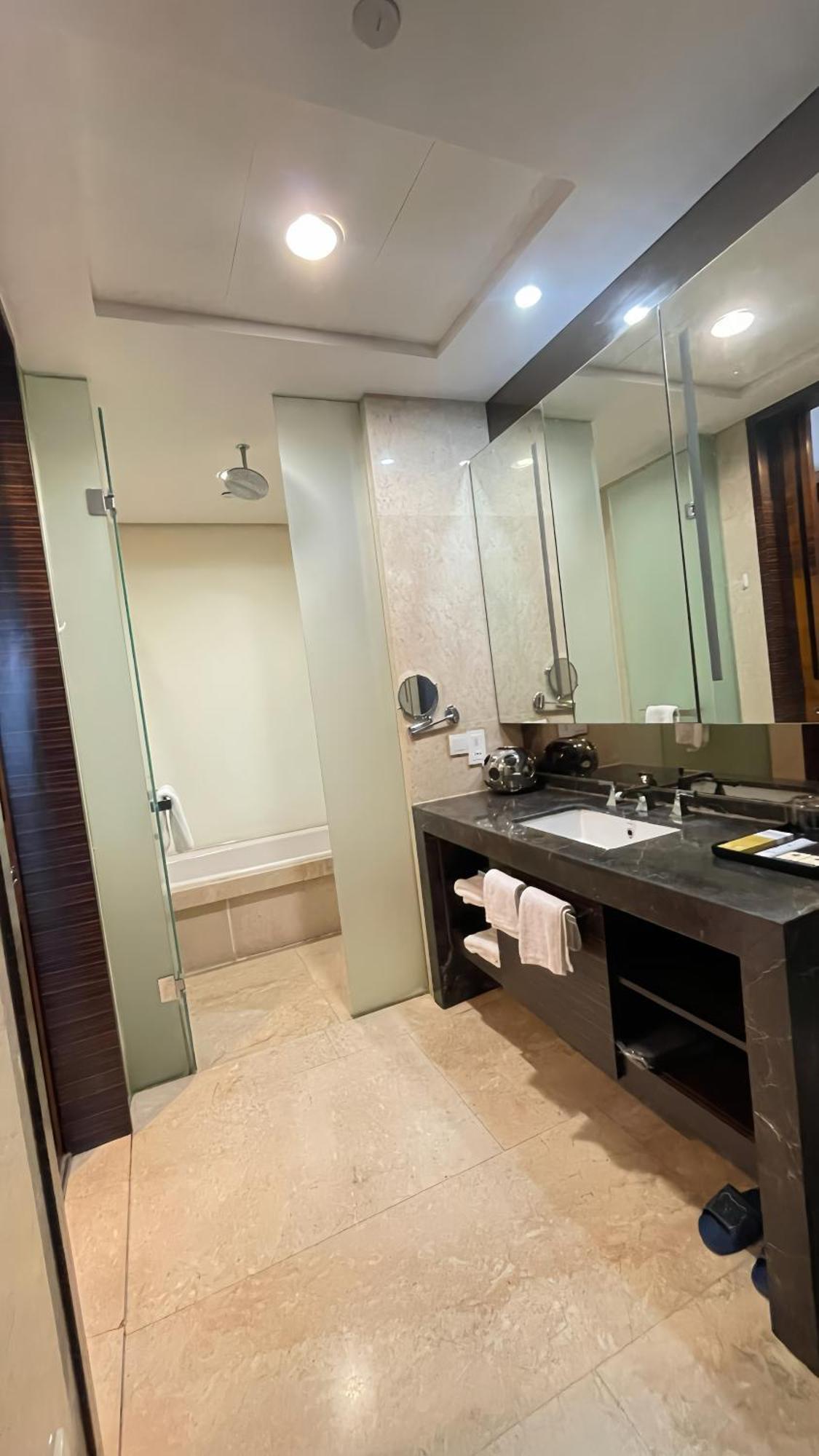 Apartment Xing Yi International - Poly World Branch