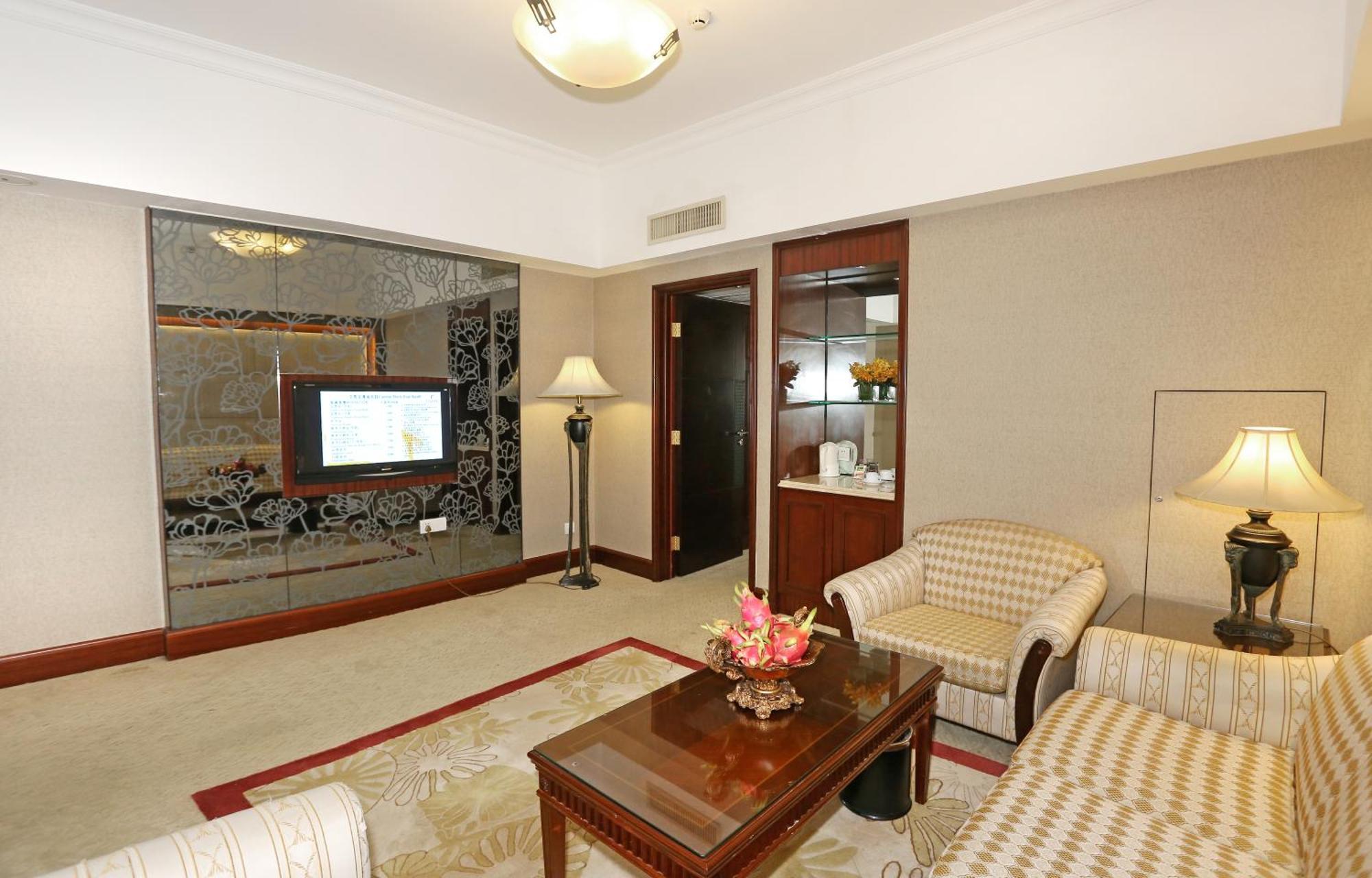 Grand Palace - Grand Management Group - Free Shuttle Bus To Fair During Fair Period Canton
