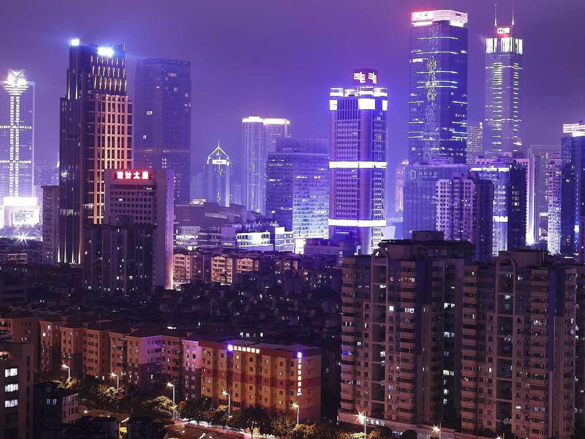 Dan Executive Zhujiang New Town-freeshuttle Bus To Cantonfair Duringcanton Fair Period