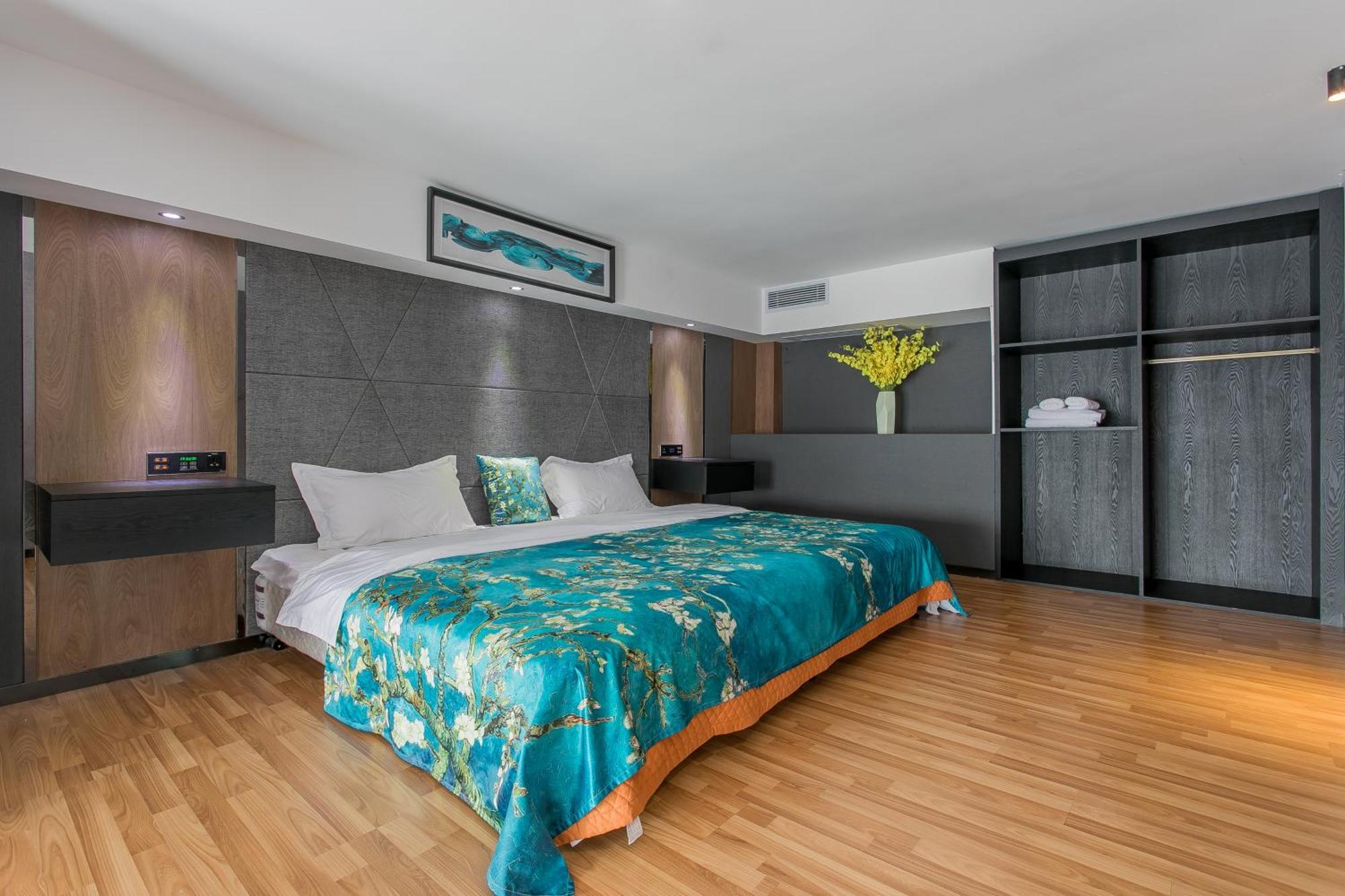 Apartment Lavendar Duplex
