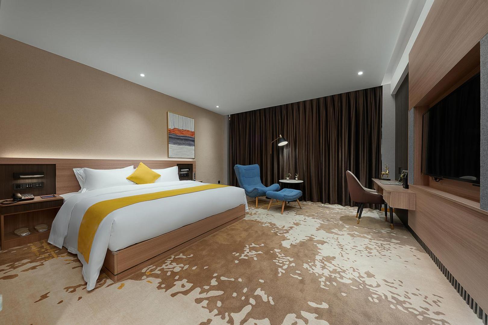 Hotel 广州白云机场花东朝阳路亚朵酒店 4*