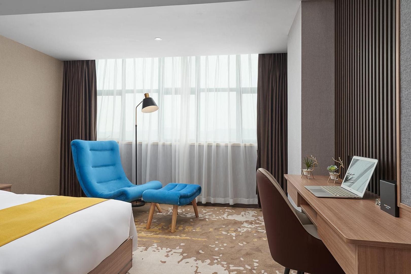 Hotel 广州白云机场花东朝阳路亚朵酒店 Guangzhou
