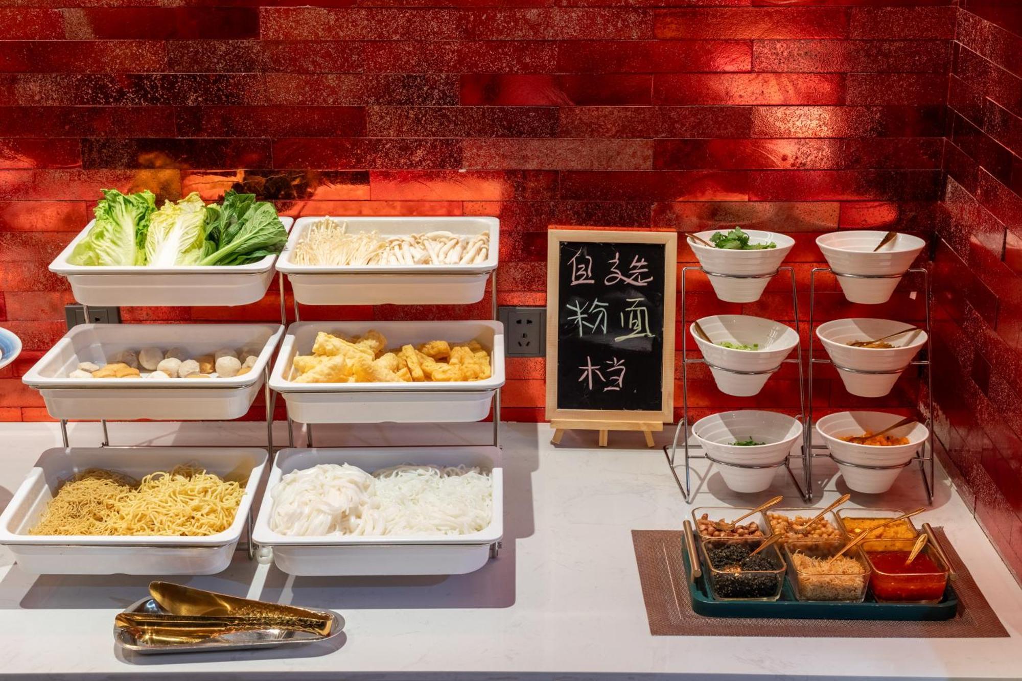 Echarm International Hotel Zhujiang New Town Wuyangcun Metro Station - Free Deliver Service To Canton Fair Complex Once A Day During Canton Fair Period