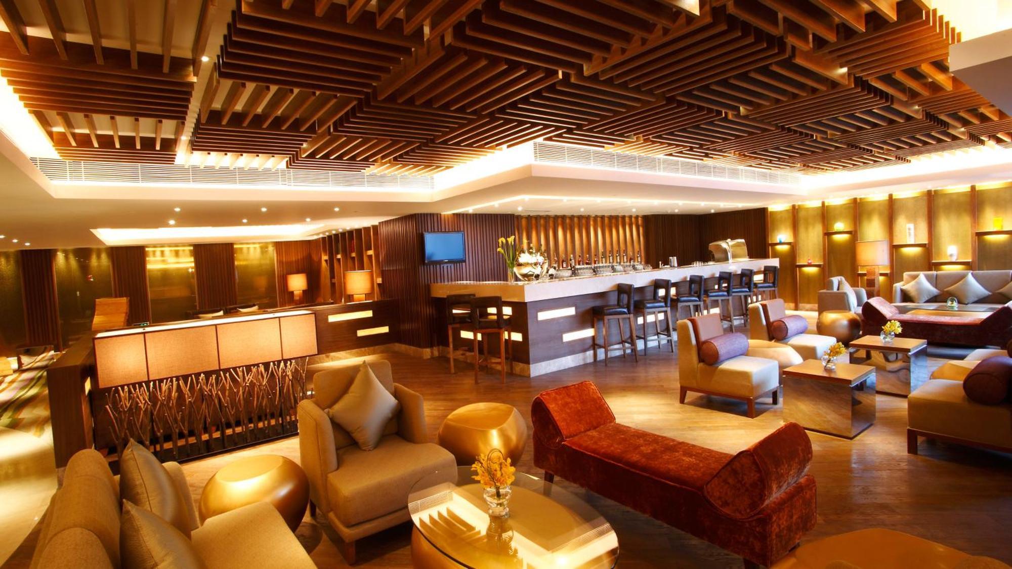 Hotel Crowne Plaza Centre By Ihg - Free Shuttle Between And Exhibition Center During Fair & Exhibitor Registration Counter 5*