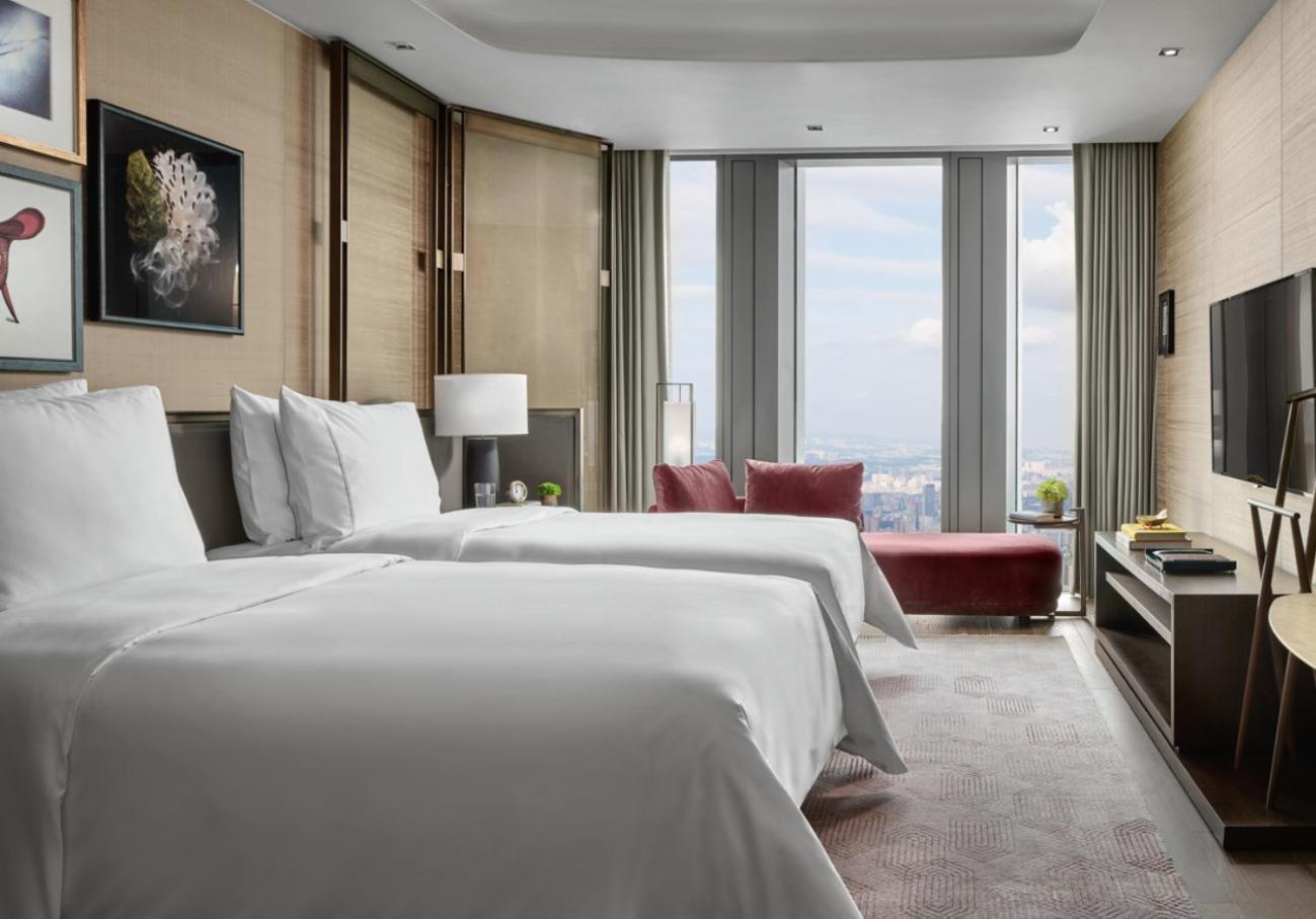 Rosewood Guangzhou, Enjoy Free Shuttle Bus Service Between The And The Fair Complex During The Fair