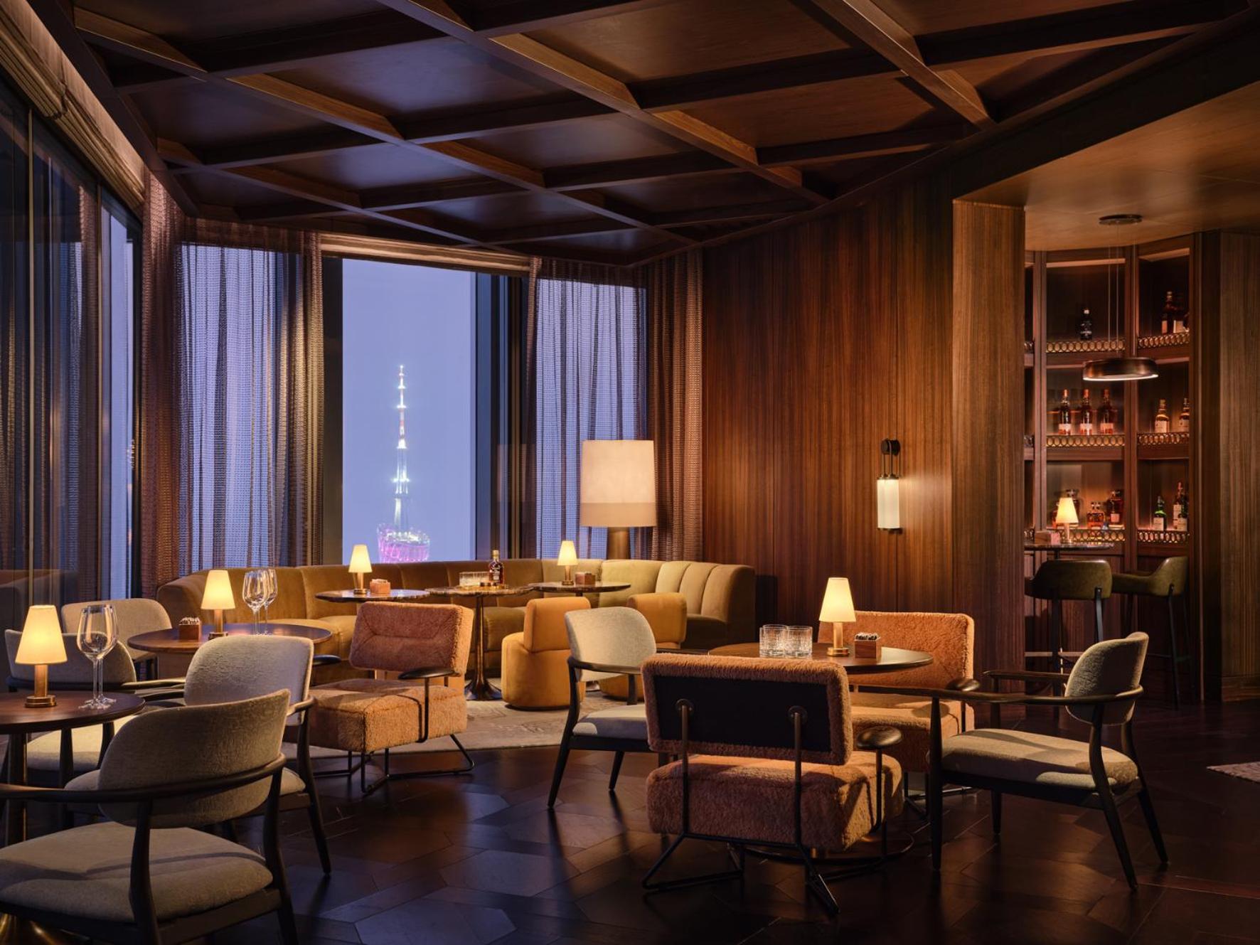 Hotel Rosewood Guangzhou, Enjoy Free Shuttle Bus Service Between The And The Fair Complex During The Fair