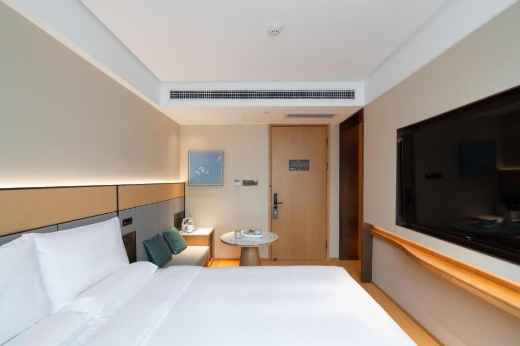 Ji Tower Hotel 3*