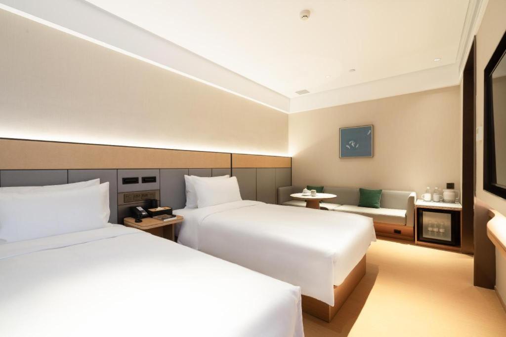 Ji Tower Hotel 3*