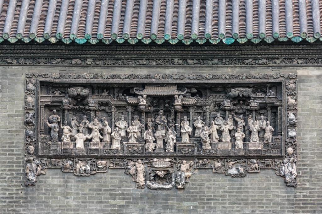 Lavande Shangxiajiu Pedestrian Street Hualin Temple Metro Station