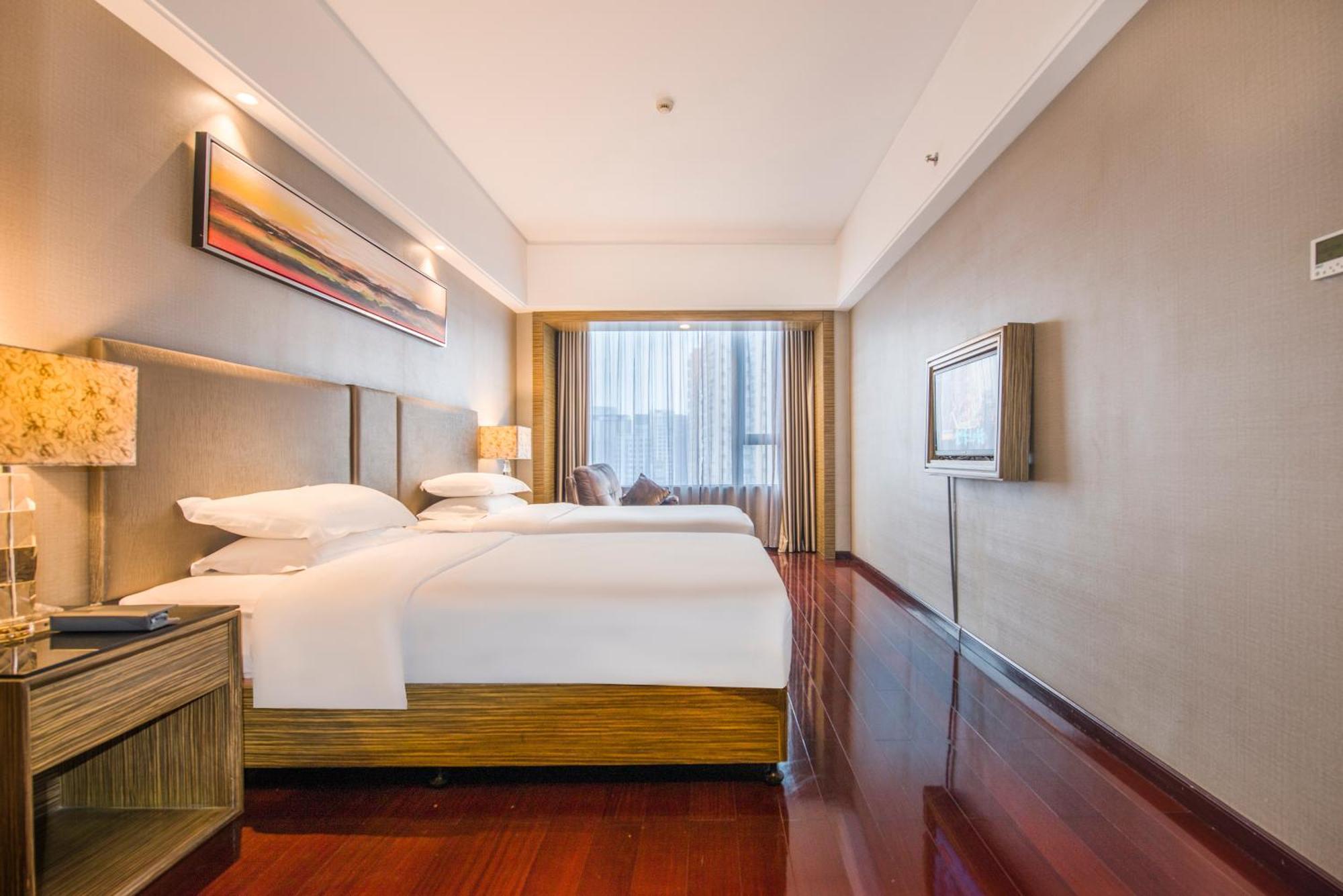 Hotel La Perle International - Free Shuttle Between And Exhibition Center During Fair & Exhibitor Registration Counter 5*