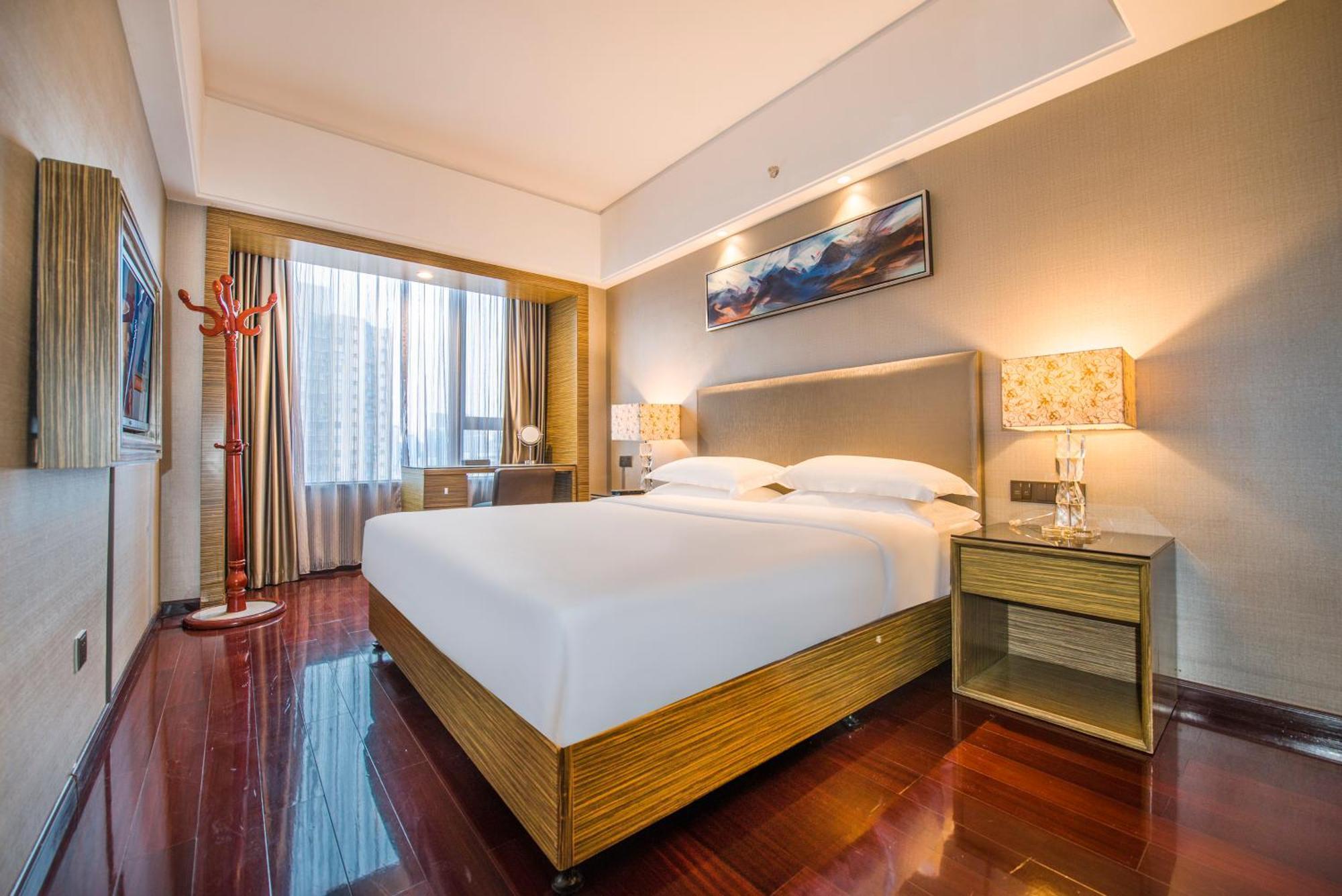 Hotel La Perle International - Free Shuttle Between And Exhibition Center During Fair & Exhibitor Registration Counter Guangzhou
