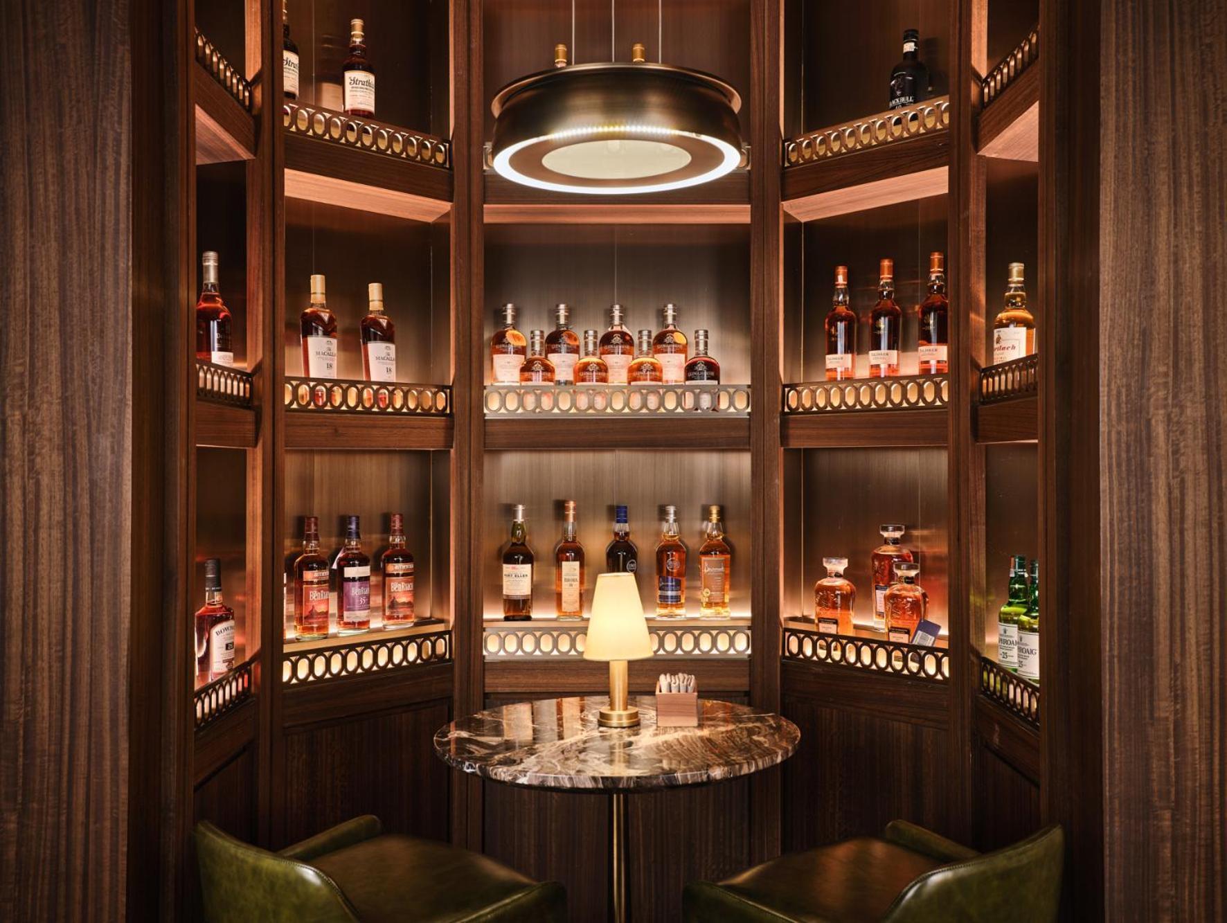 Hotel Rosewood Guangzhou, Enjoy Free Shuttle Bus Service Between The And The Fair Complex During The Fair 5*