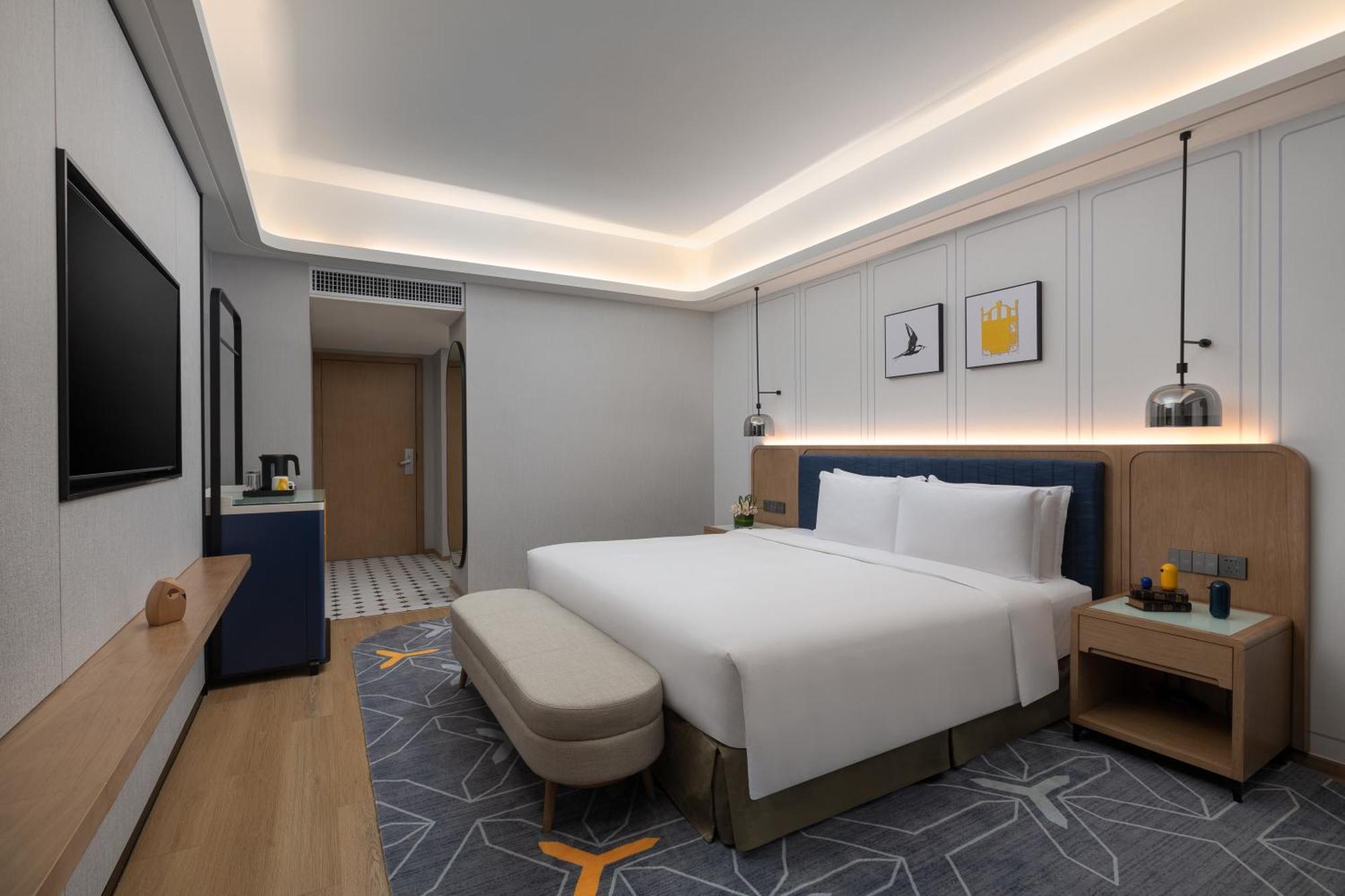Voco Shifu By Ihg - Free Shuttle Bus & Buyer Registration Counter During Fair Hotel