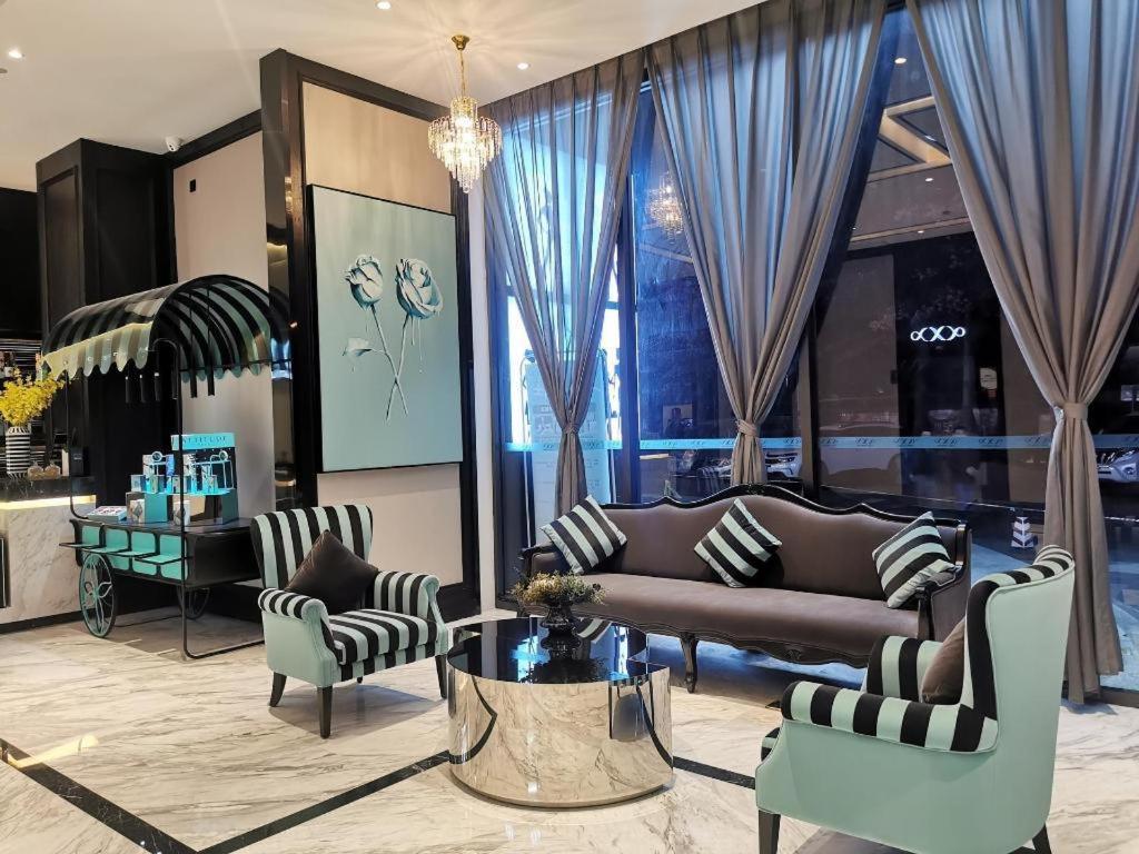 Hotel Xana Hotelle Luogang Science Huangpi Metro Station 3*